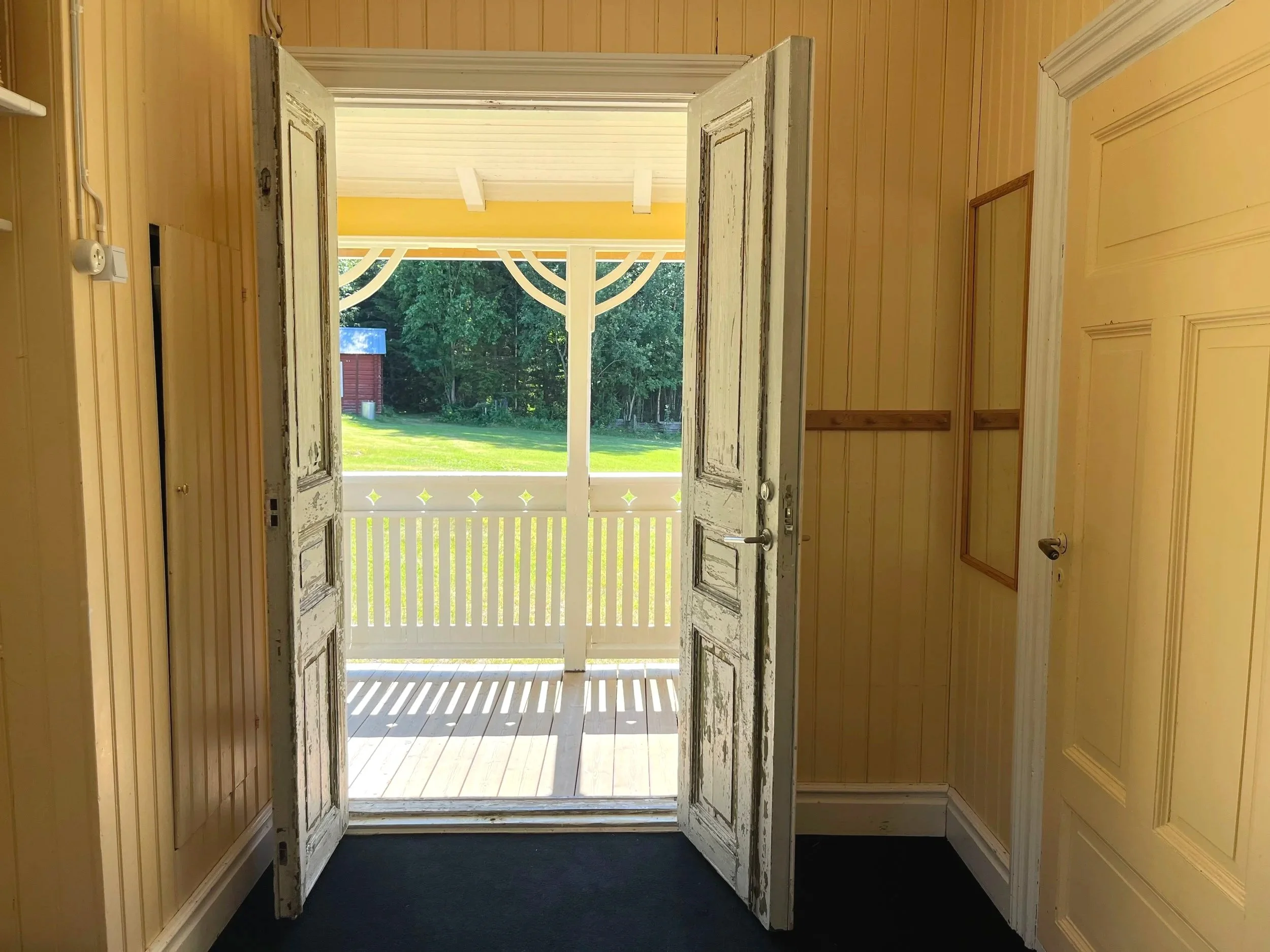 Välkomnande hall i semesterhuset Änget på Ulvön