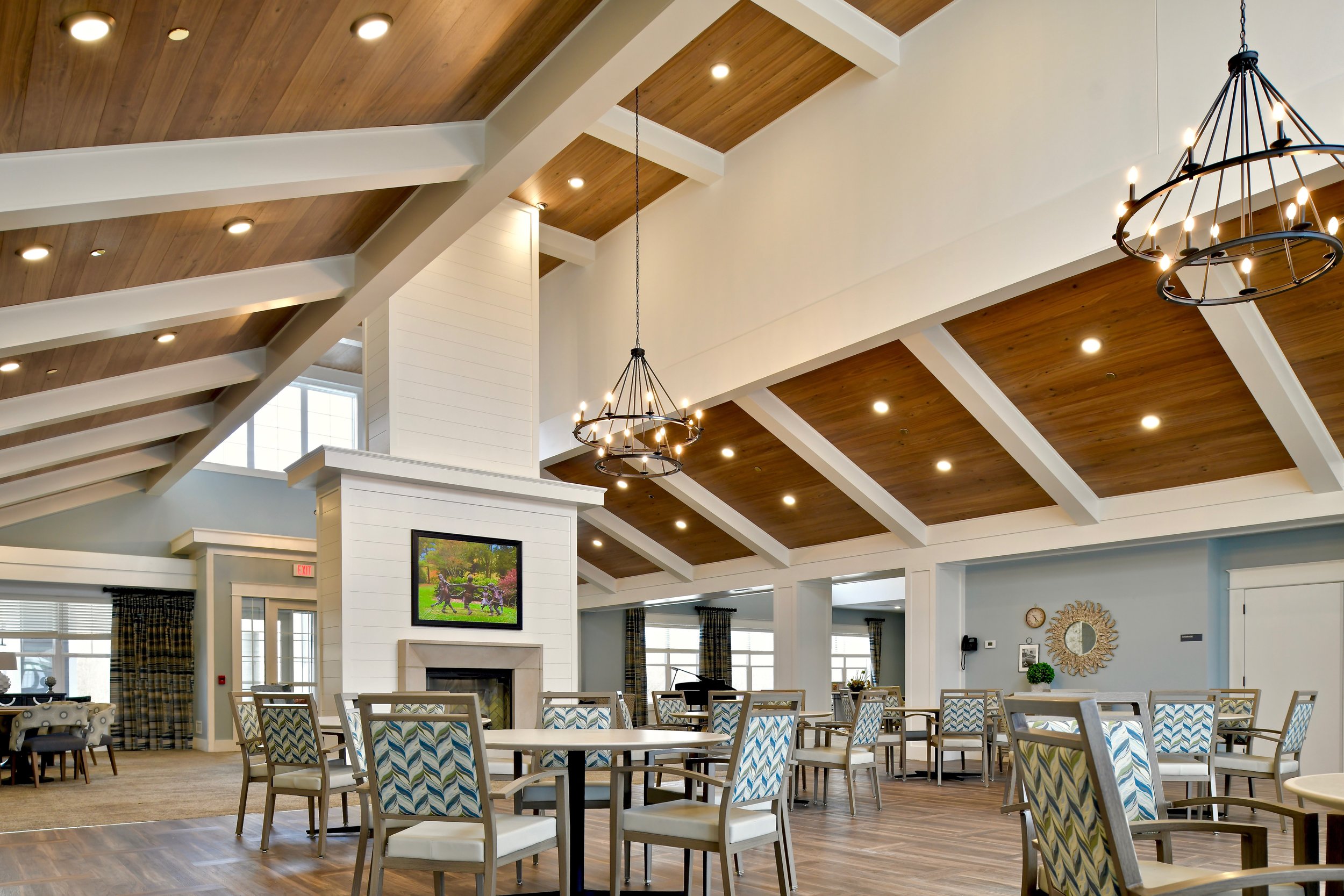 Lobby and fireplace 1.jpg