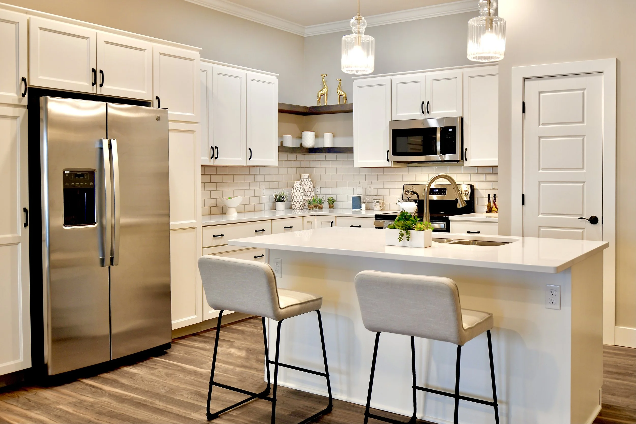 Cascade Trails - Model Kitchen 1.jpg