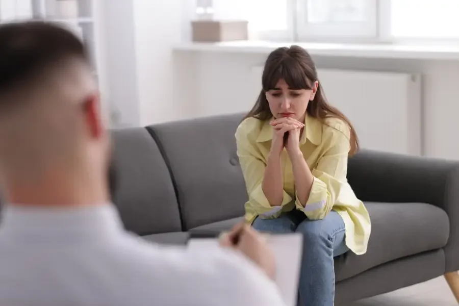 What Happens in Trauma Bond Therapy?