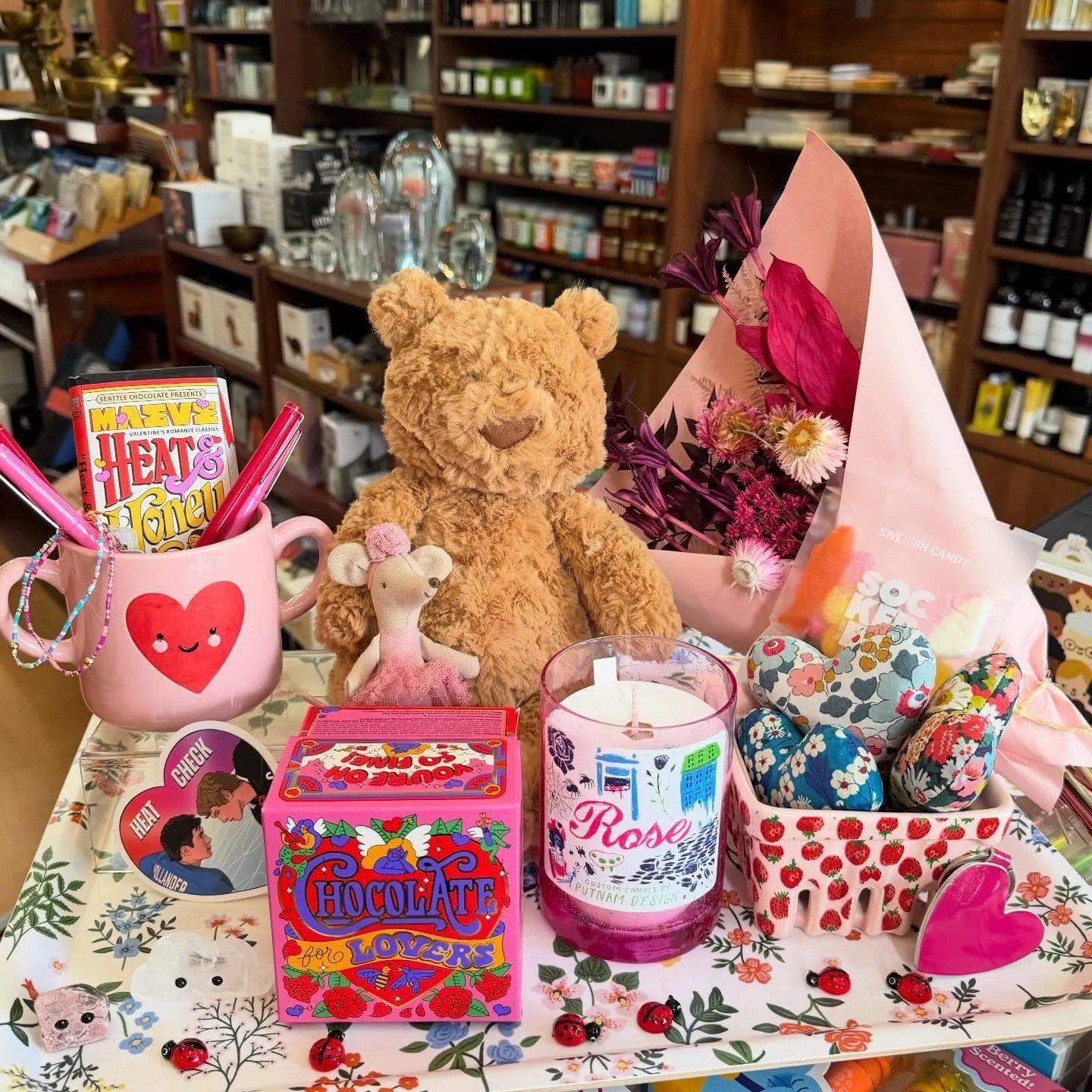 ❤️Valentine&rsquo;s Day is right around the corner. We have something for all the sweeties in your life! ❤️

@traceytannerstudio @maevechocolate  @putnamdesignshop @enewtondesign @mailegusa @jellycat @limetreedesign @idlewildfloral 

#dtculvercity #l