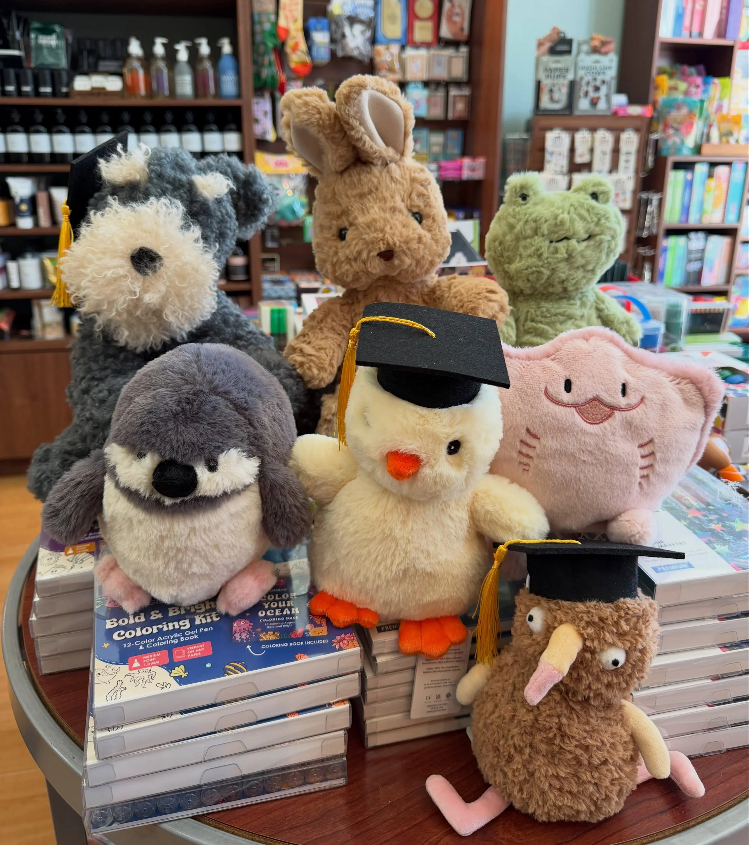 Meet our @mchugsofficial friends! Not only are they adorably cute but they also smell like lavender! And some of these cuties have a removable, refillable lavender sachet insert that you can microwave and make your McHug all warm and cuddly! Perfect 