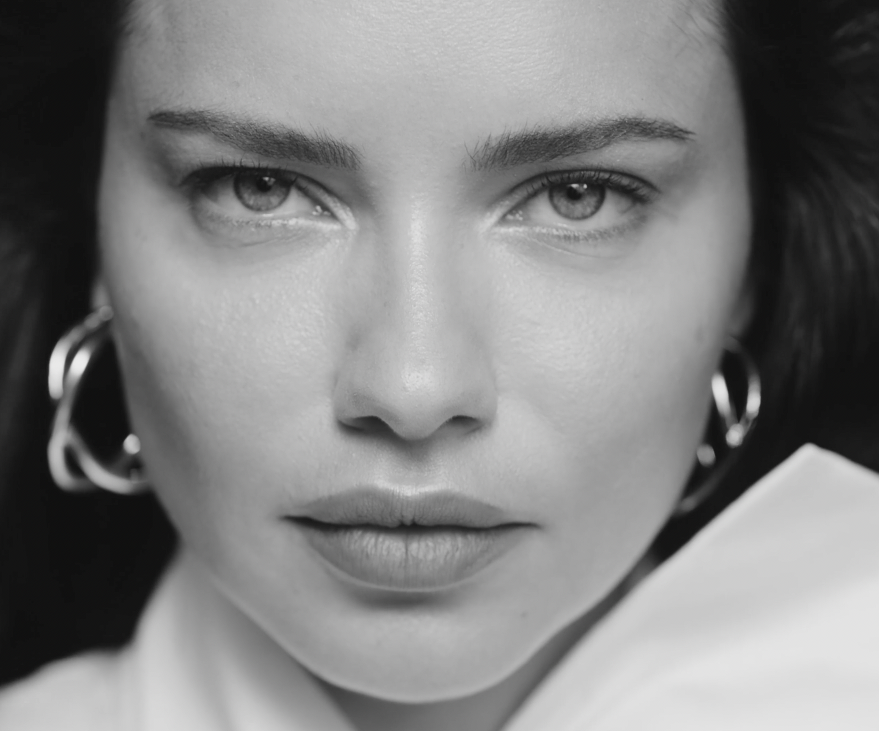 BCBGMAXAZRIA F/W 2019 ft. Adriana Lima. 360° campaign. Concept, tagline and supporting assets. Art direction by Kreshik Kastrati.