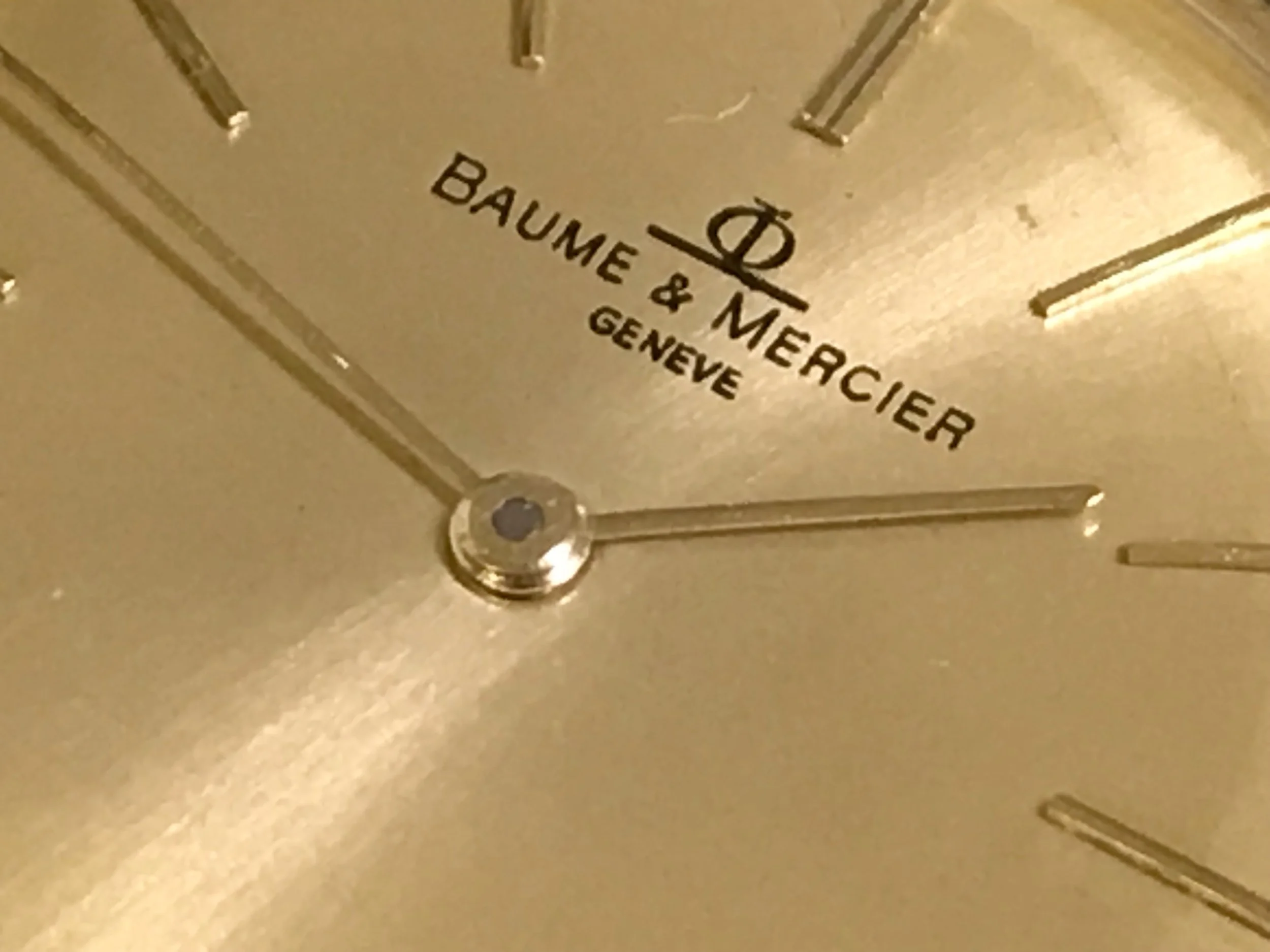 Baume et Mercier logo.JPG