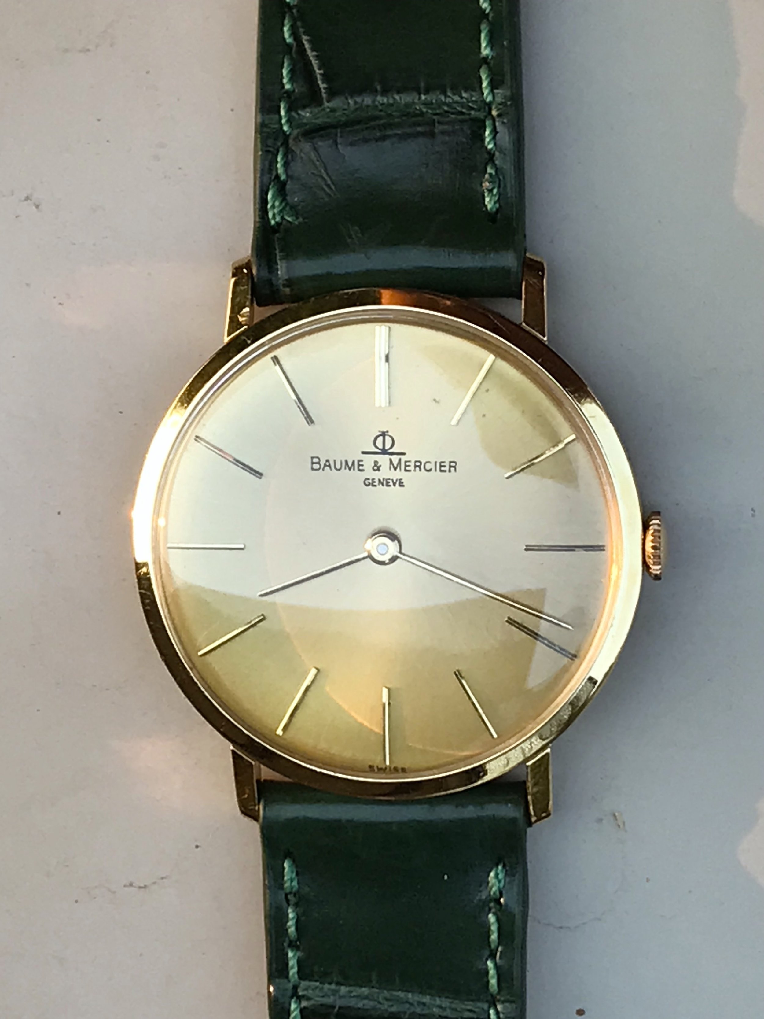 Baume et Mercier 18k Solid Gold w 30 Jewel "Baumatic" Micro-rotor Movement