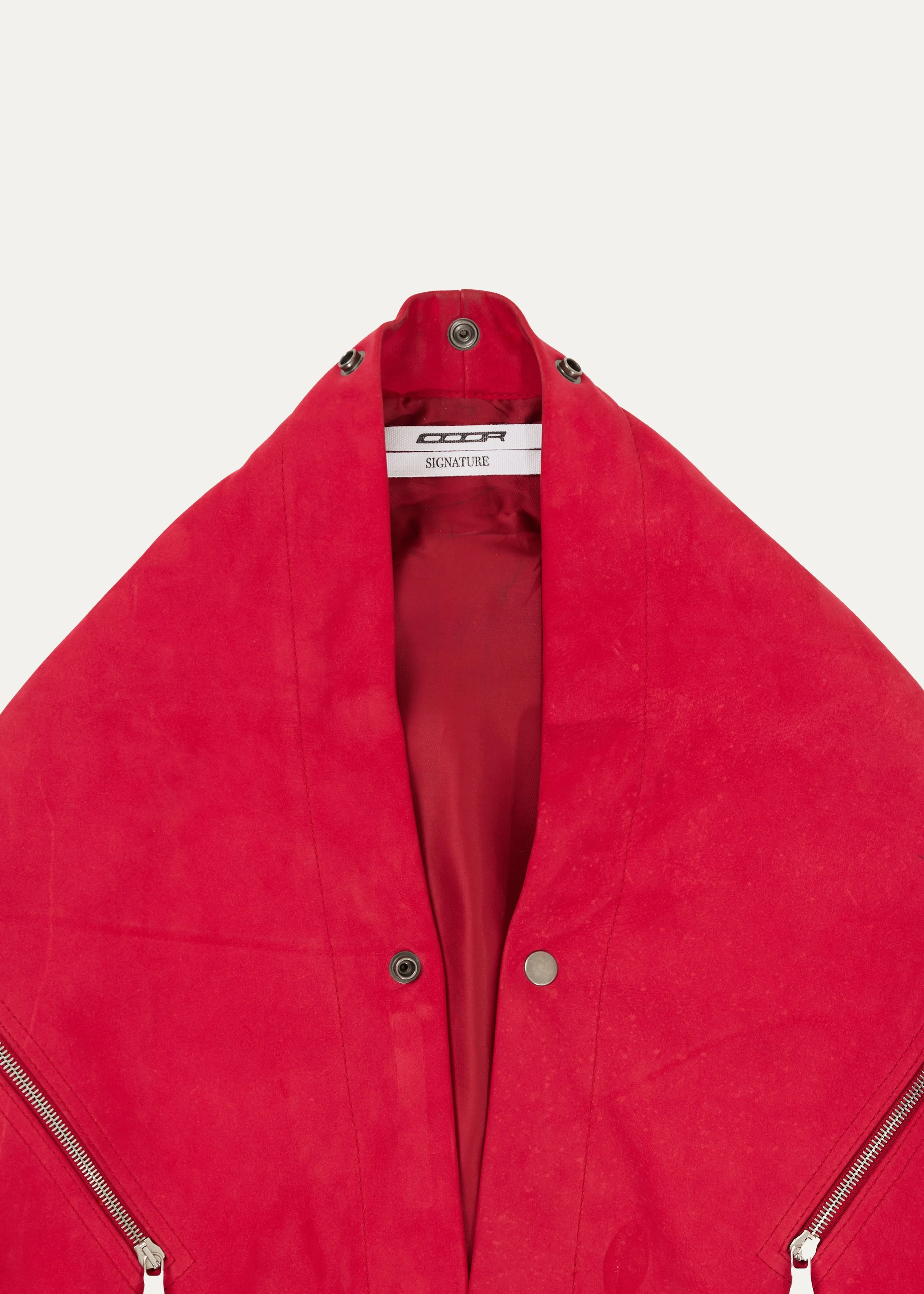 Red Incognito Jacket_Label.jpg