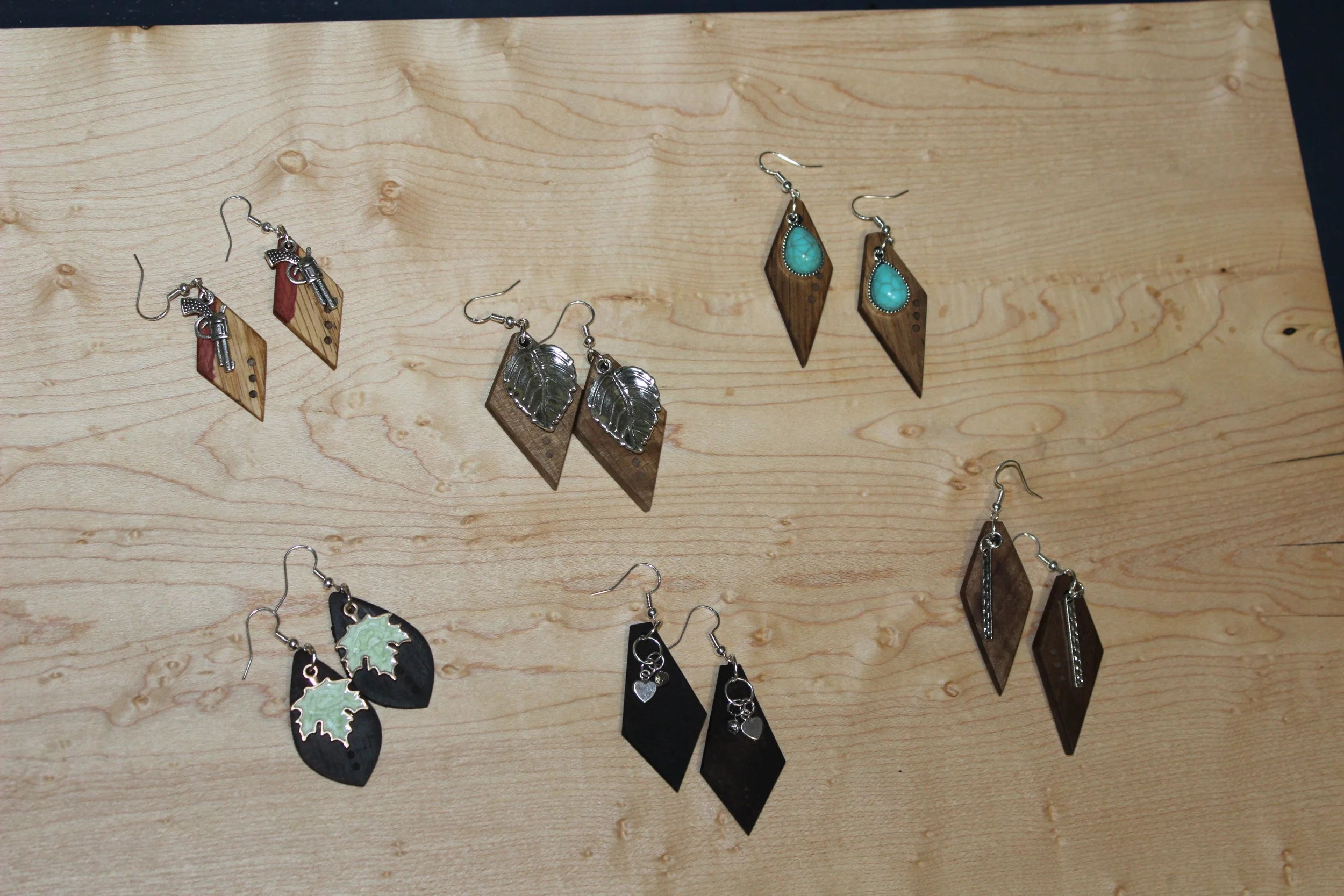 NEW* Striped wood mixture Earrings