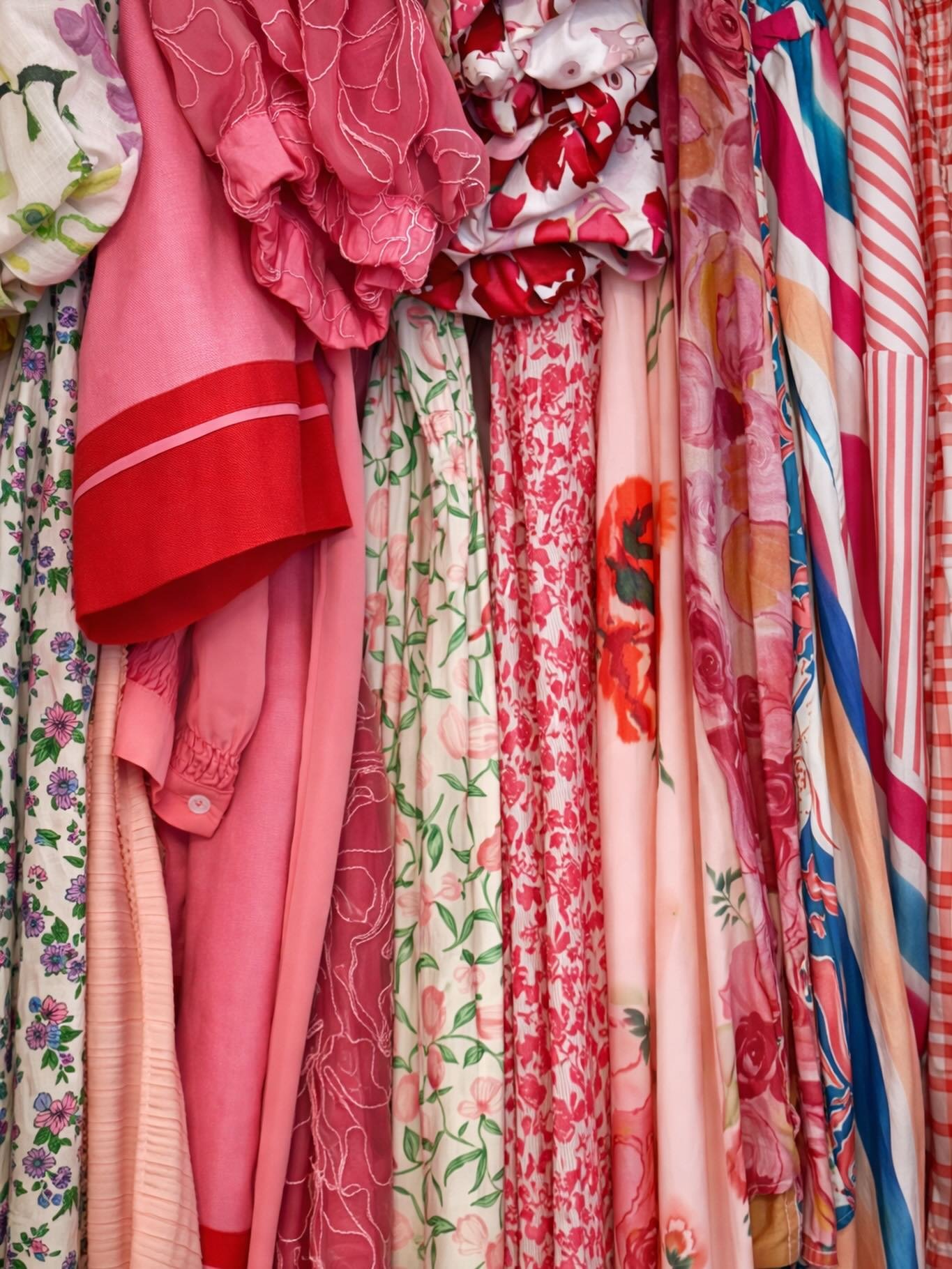 Wardrobe ready for the weekend 💗
 
just a small reset, nothing perfect
but enough to make everything feel a little calmer
 
this is exactly the kind of feeling we create at TMM