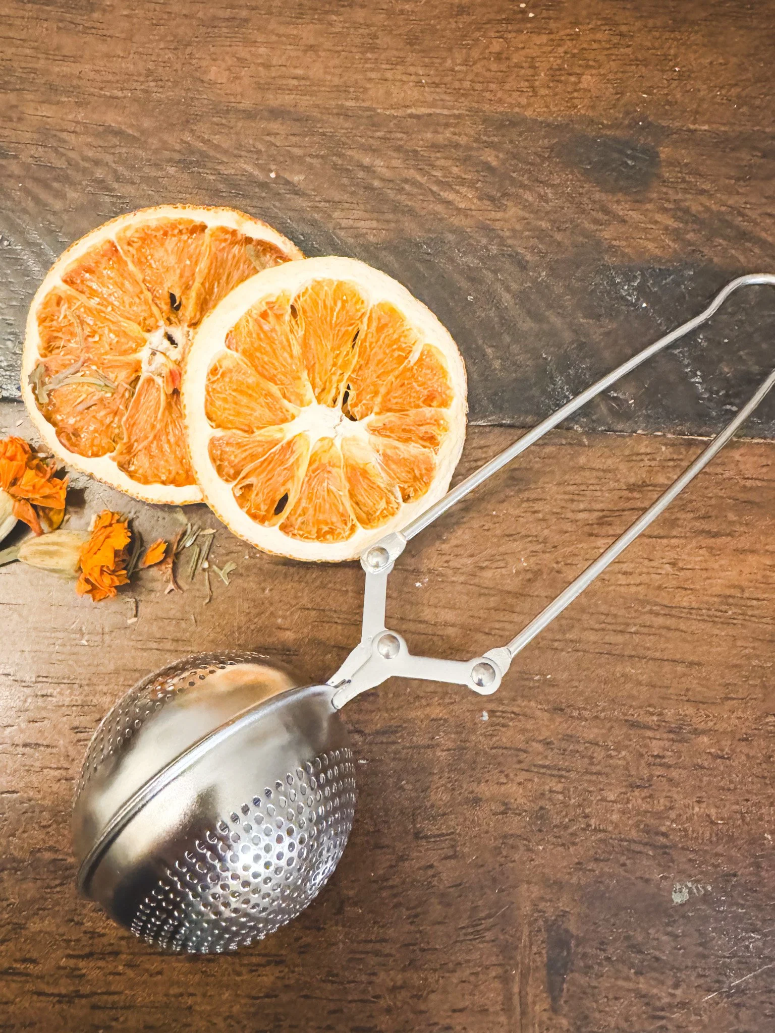 The Steep | Stainless Steel Loose Leaf Tea Infuser