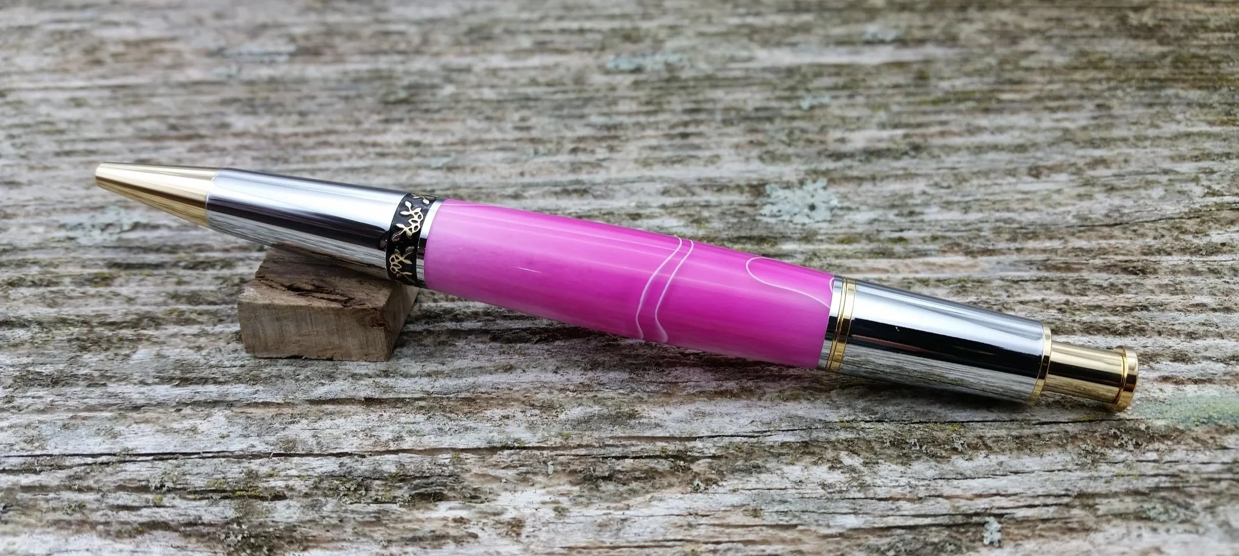 Parus Pen ballpoint click pen with 10K gold, chrome, and pearlescent pink resin rear view