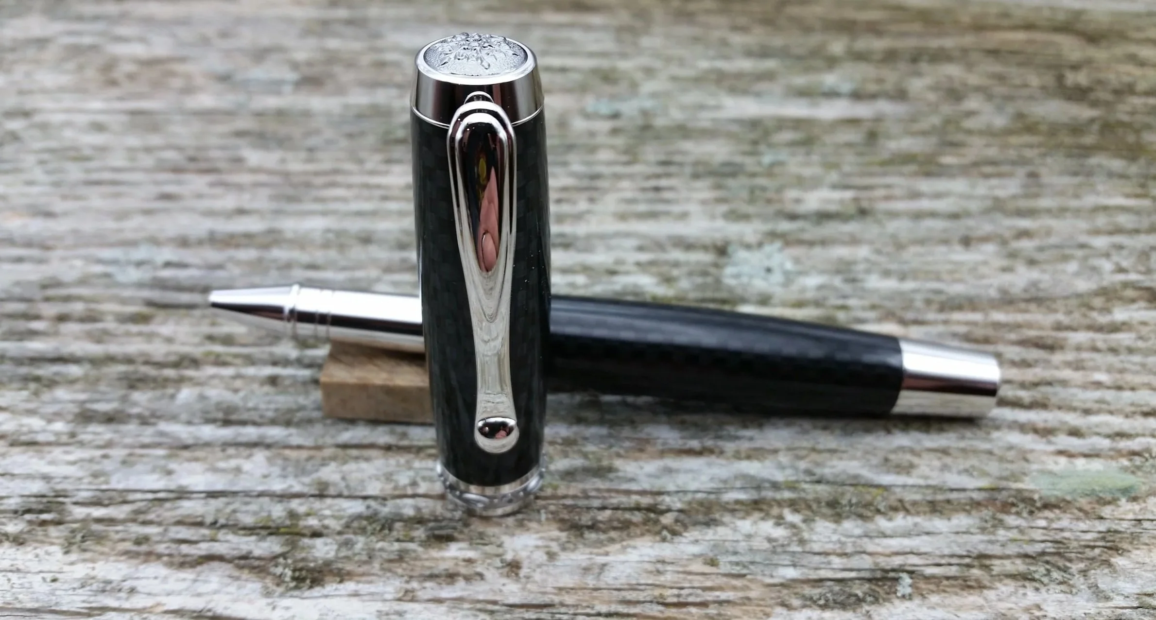 rollerball+pen+carbon+fiber+cap+up+view.jpg
