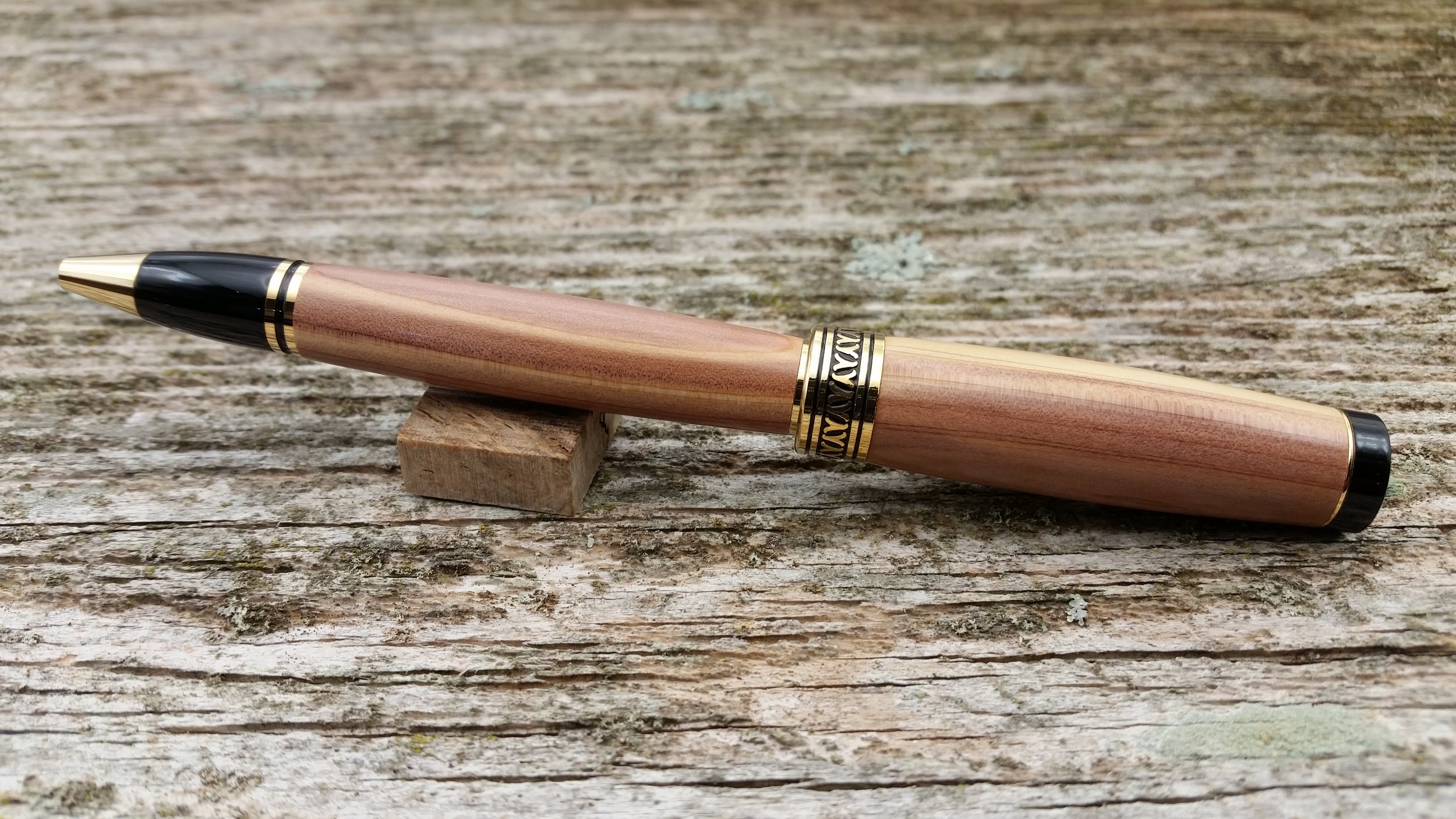 ballpoint twist pen cedar and 10K gold