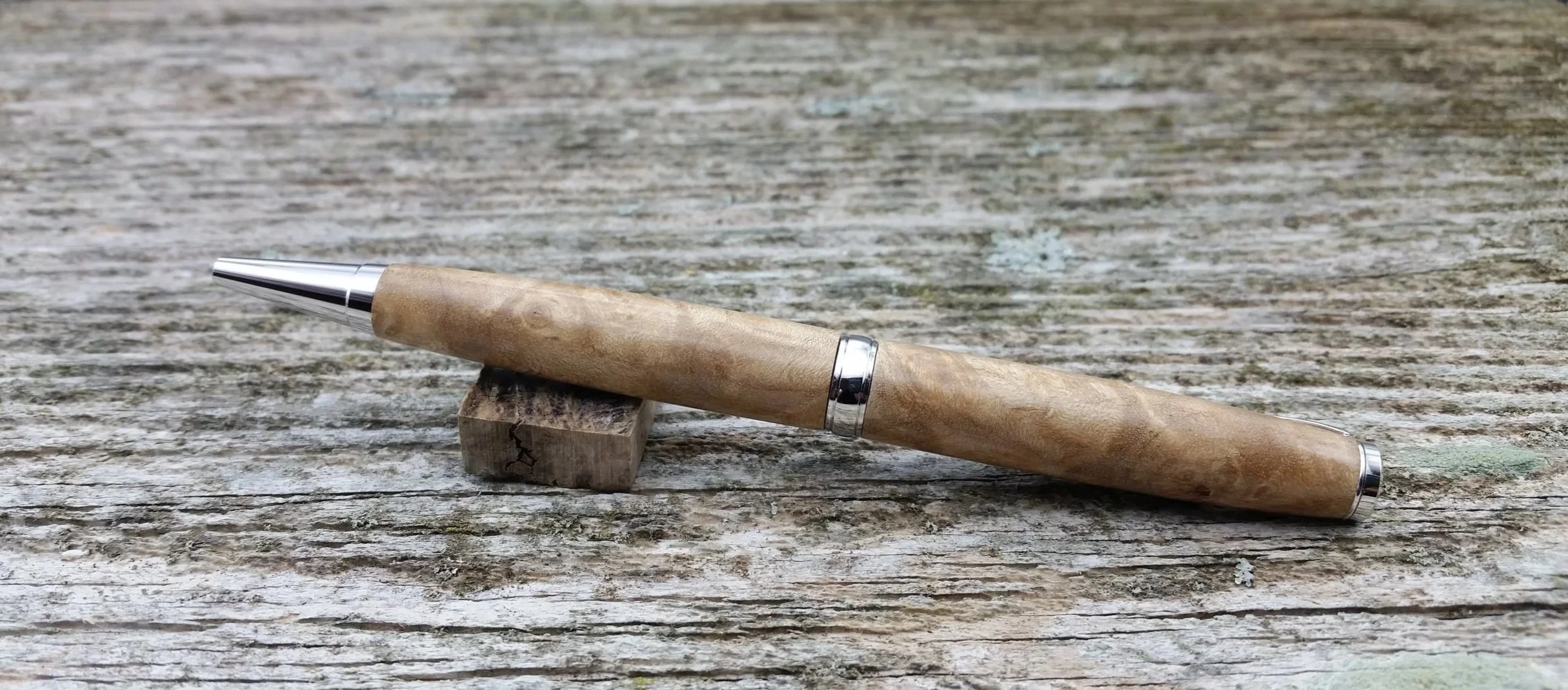 Parus Pen ballpoint twist pen with rhodium hardware and figured maple rear view