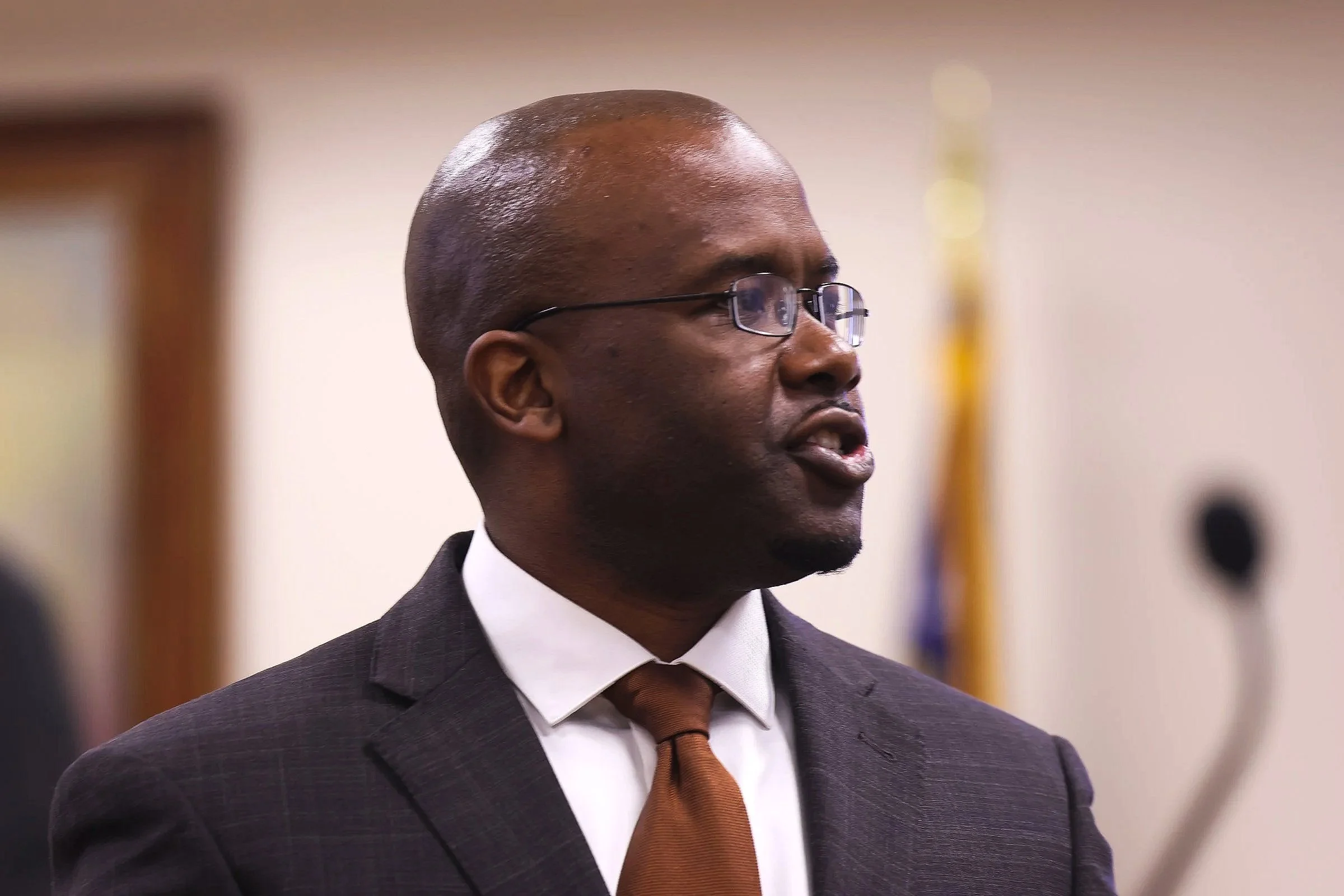 Defense Attorney Ahmad Crews speaks to the jury during his opening statement during the Tara Baker murder trial at the Athens-Clarke County Courthouse in Athens, Georgia, on Monday, Feb. 2, 2026. (Photo/Kaleb Tatum)
