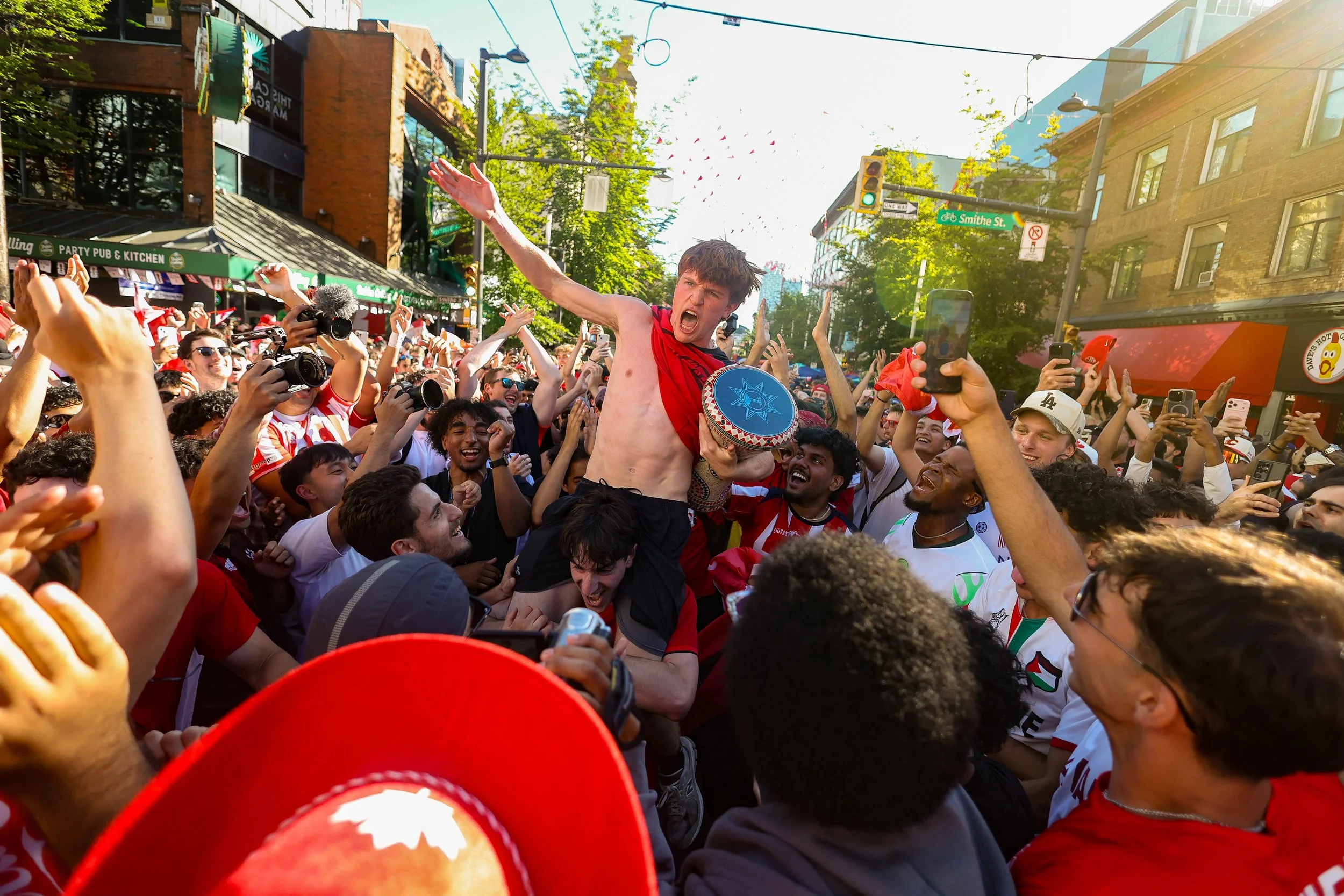 260613_KT_WorldCupFlagVideo029.jpg