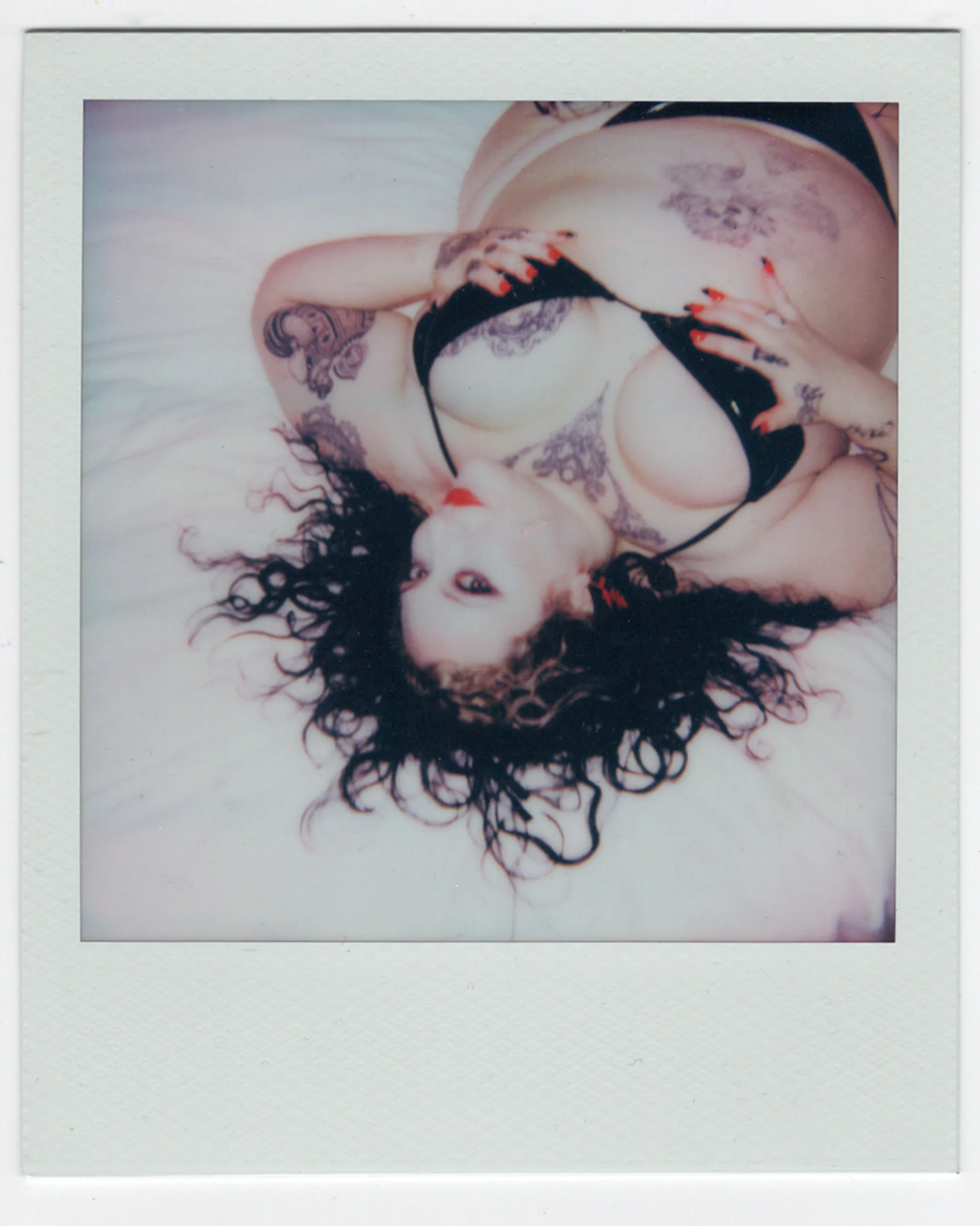 Annie_Polaroid_001.jpg