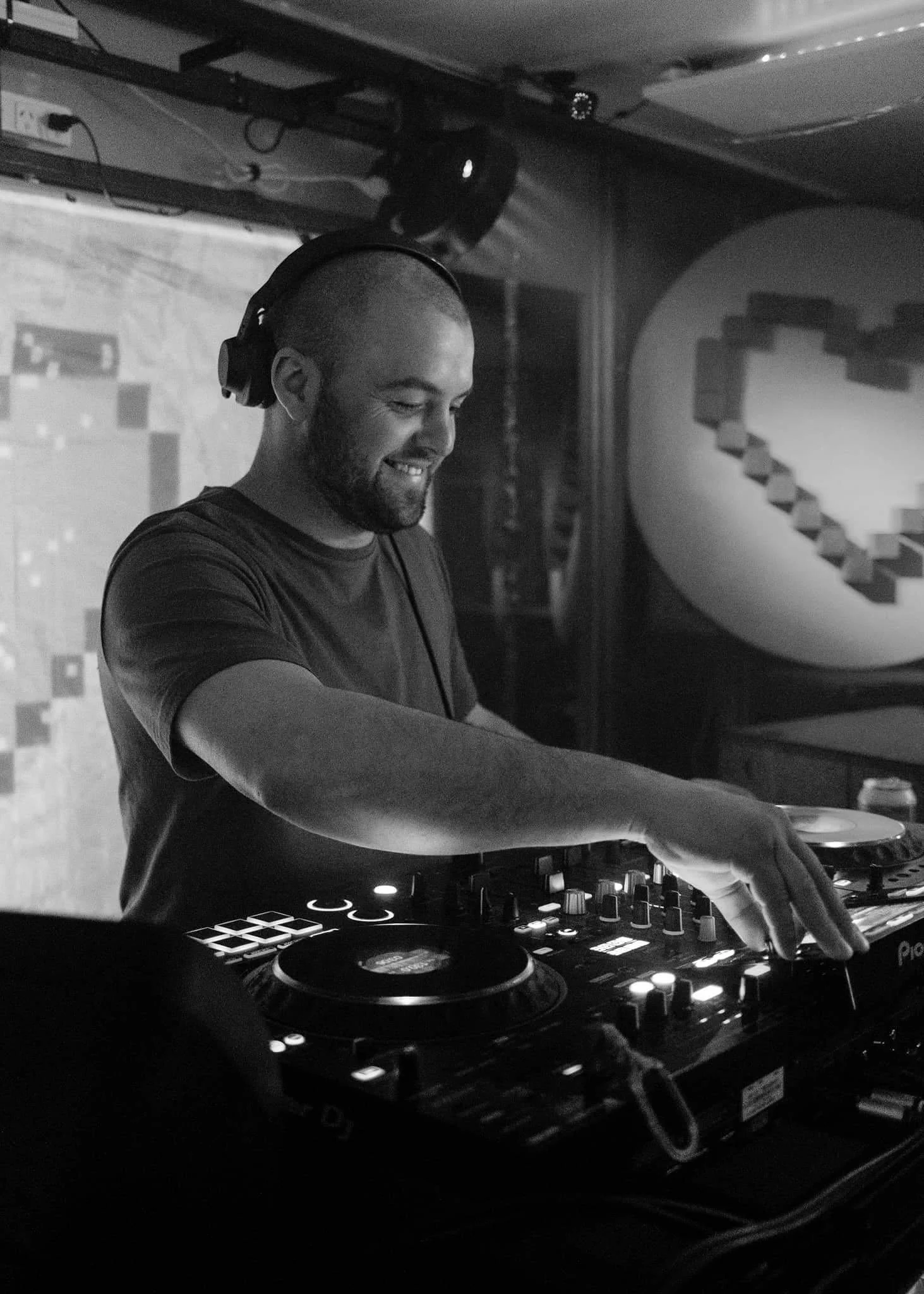 dj ollie b 1.JPG