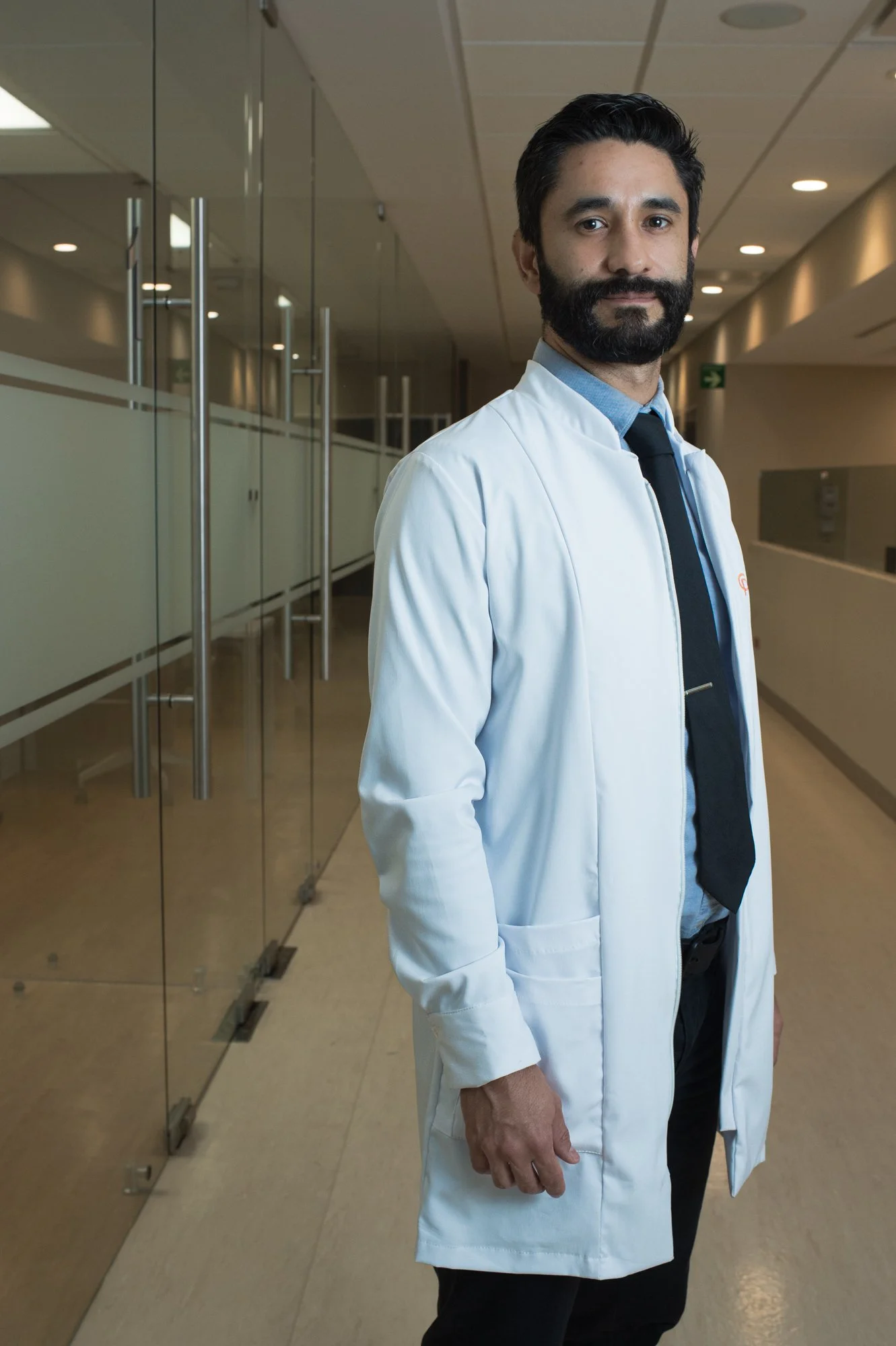 Dr Omar Peña 12_72dpi.jpg