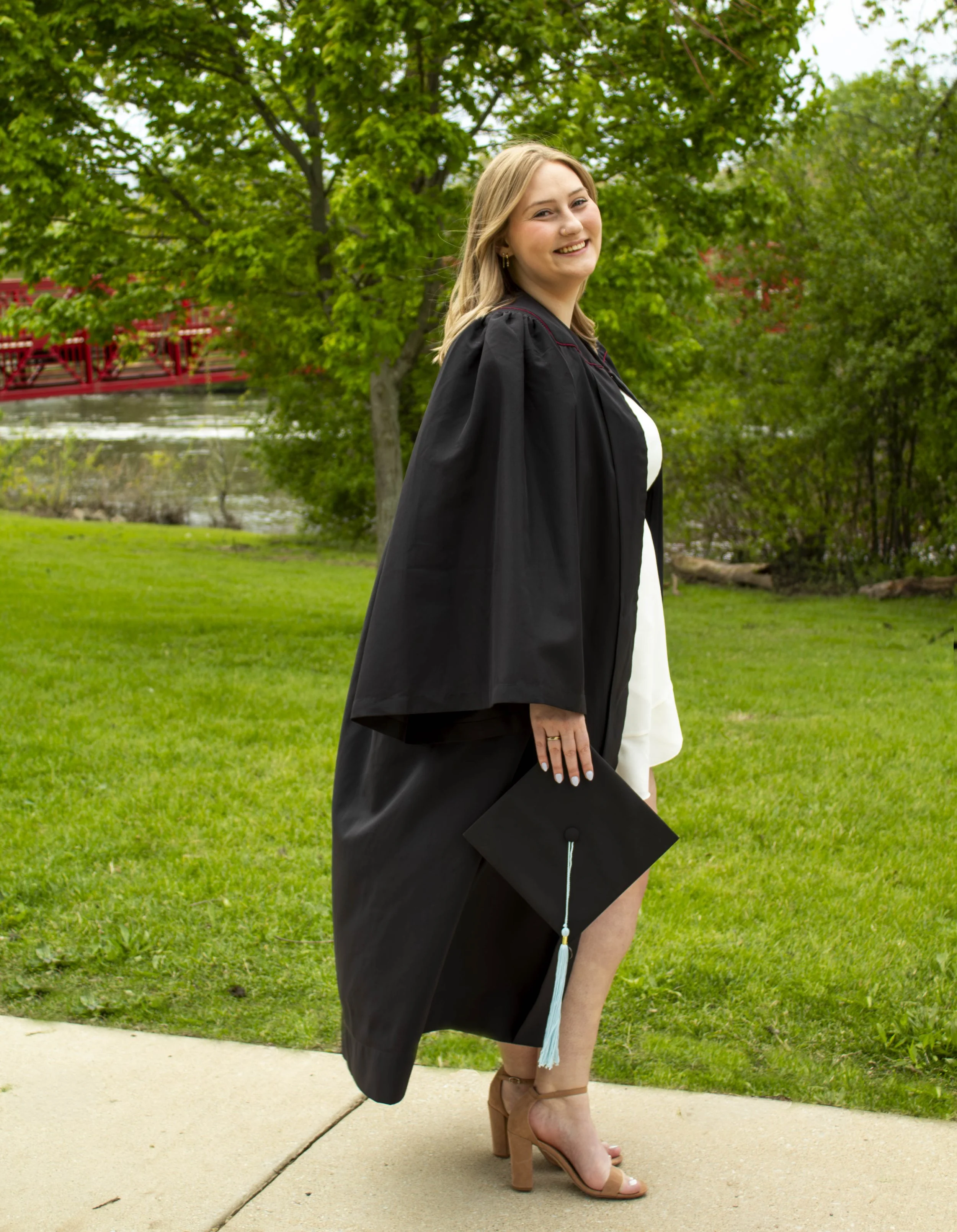 Emily Thornton Grad 04.30.26-11 copy.jpg