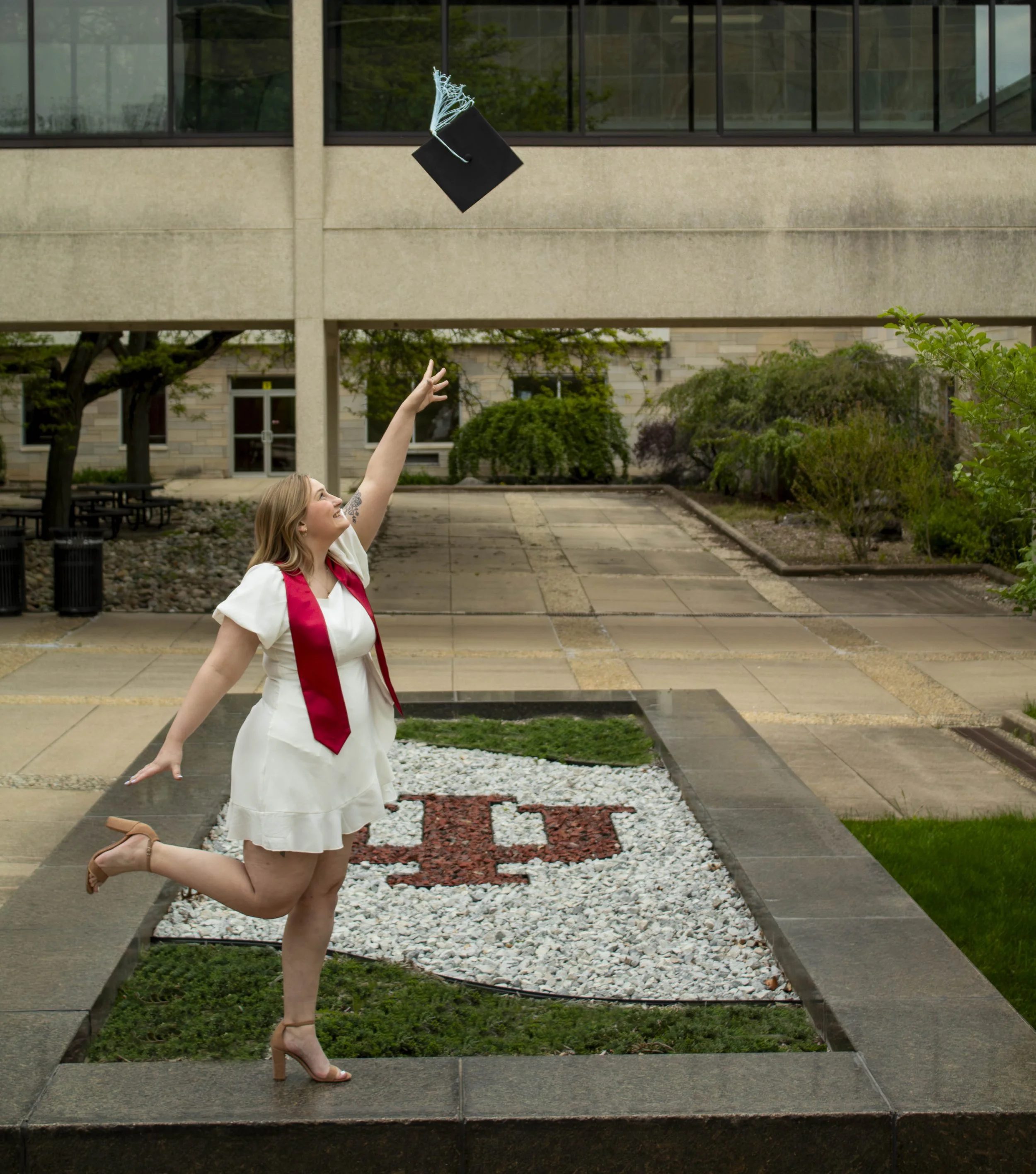 Emily Thornton Grad 04.30.26-16.jpg
