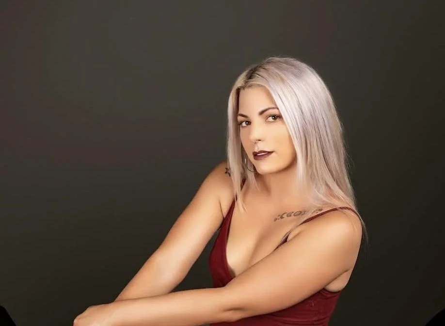 A best-selling author in books such as psychological, thriller, dark romance, ertica, smut, comedy, romance. Books to read. Trending books. Local authors.