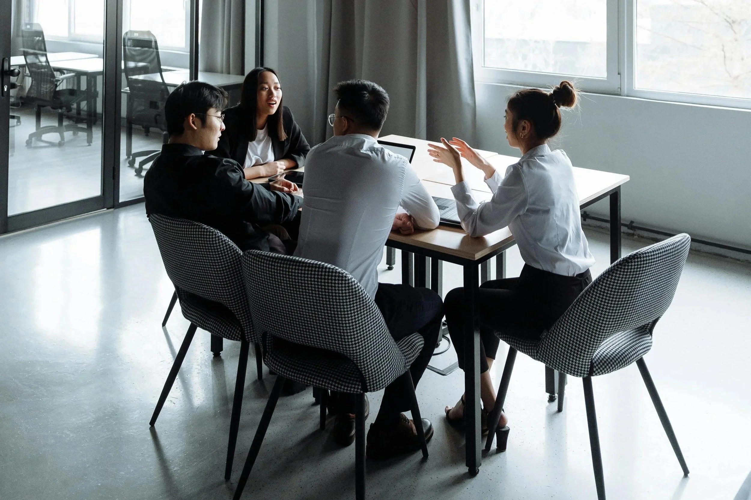 Why High Performing Teams feel Unsafe at First