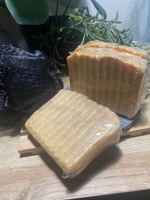 Gold Luxury Artisan Bar -Night Collection