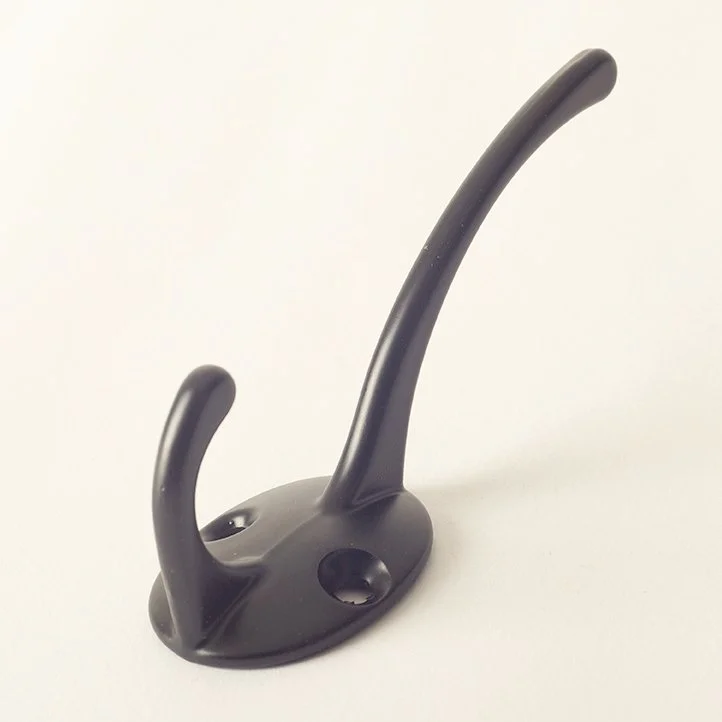 PERCHERO VERTICAL DOBLE 30X50X80MM NEGRO