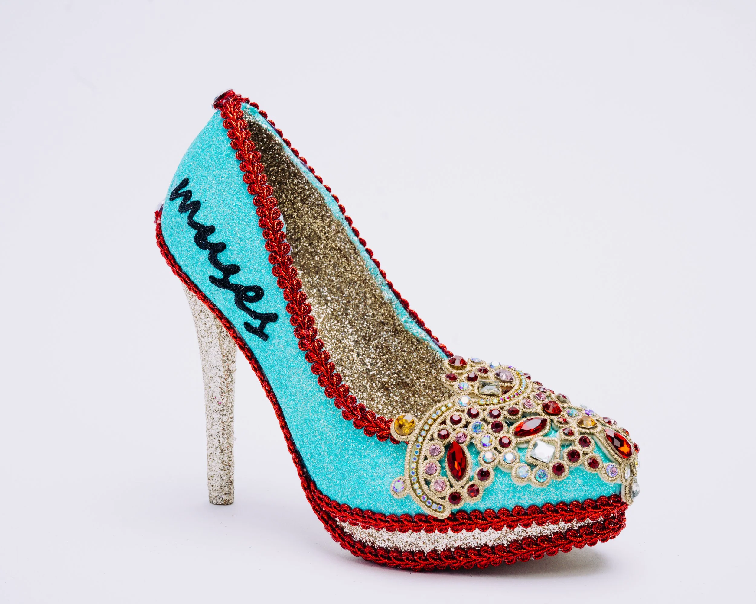 Mary's Decorative Shoes 1.19.26-056.jpg