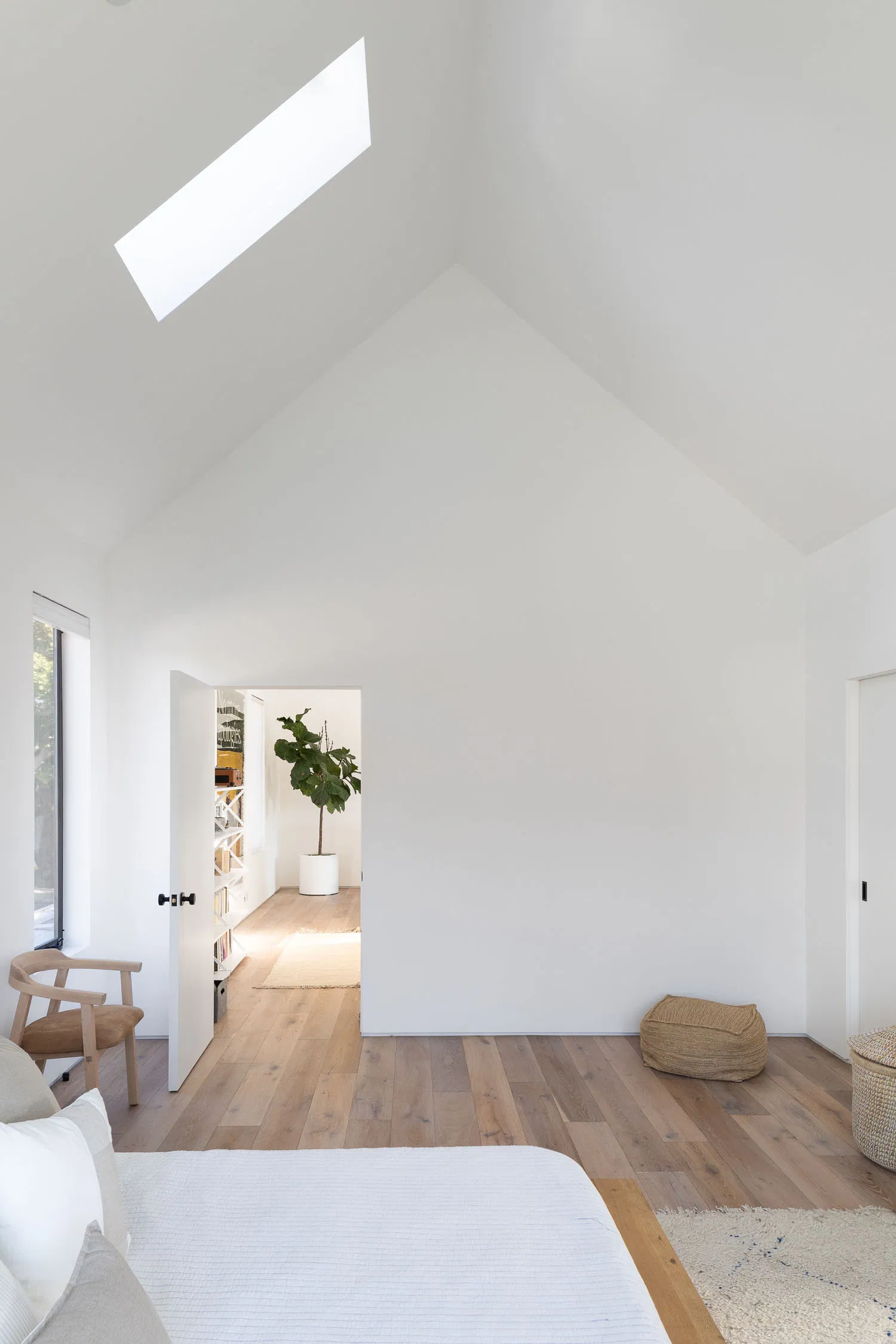 balck barn bedroom .png