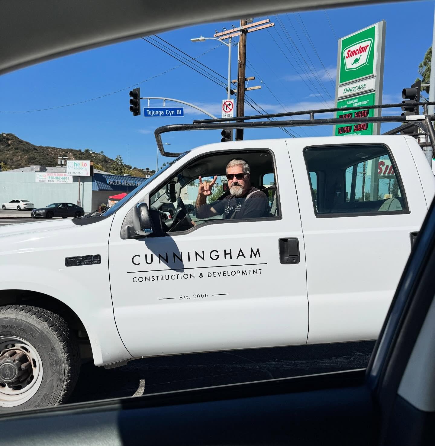 Spotted today on Tujunga. #AltadenaStrong