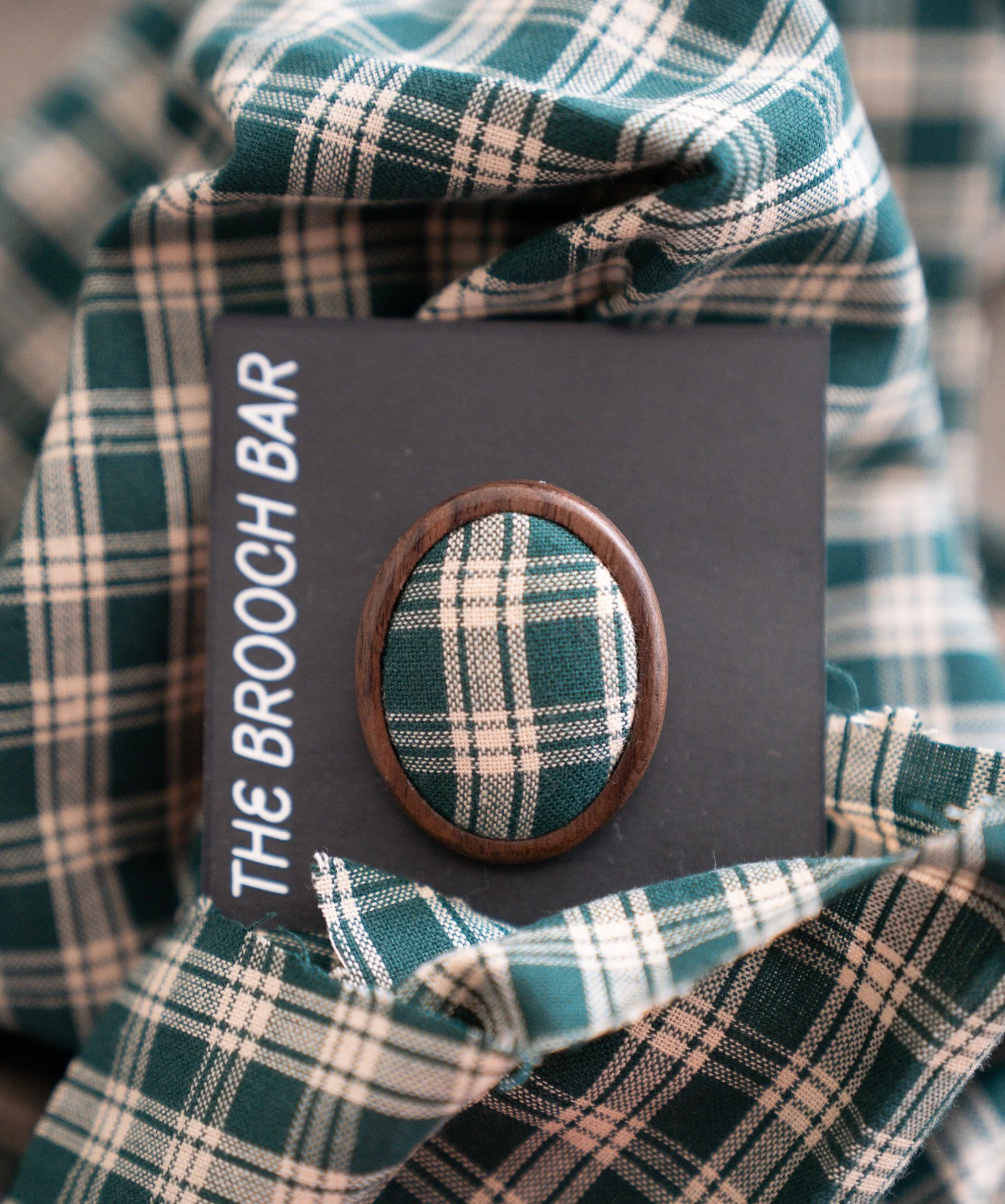 HANDWRAPPED FABRIC BROOCH - GREEN ENVY