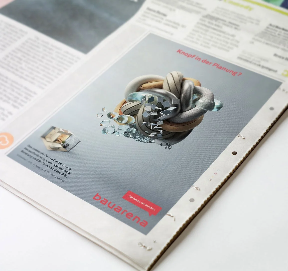 Bauarena, Eine Seite in einem Zeitung zeigt die Imagekampagne und der Frage 'Knopf in der Planung?'.