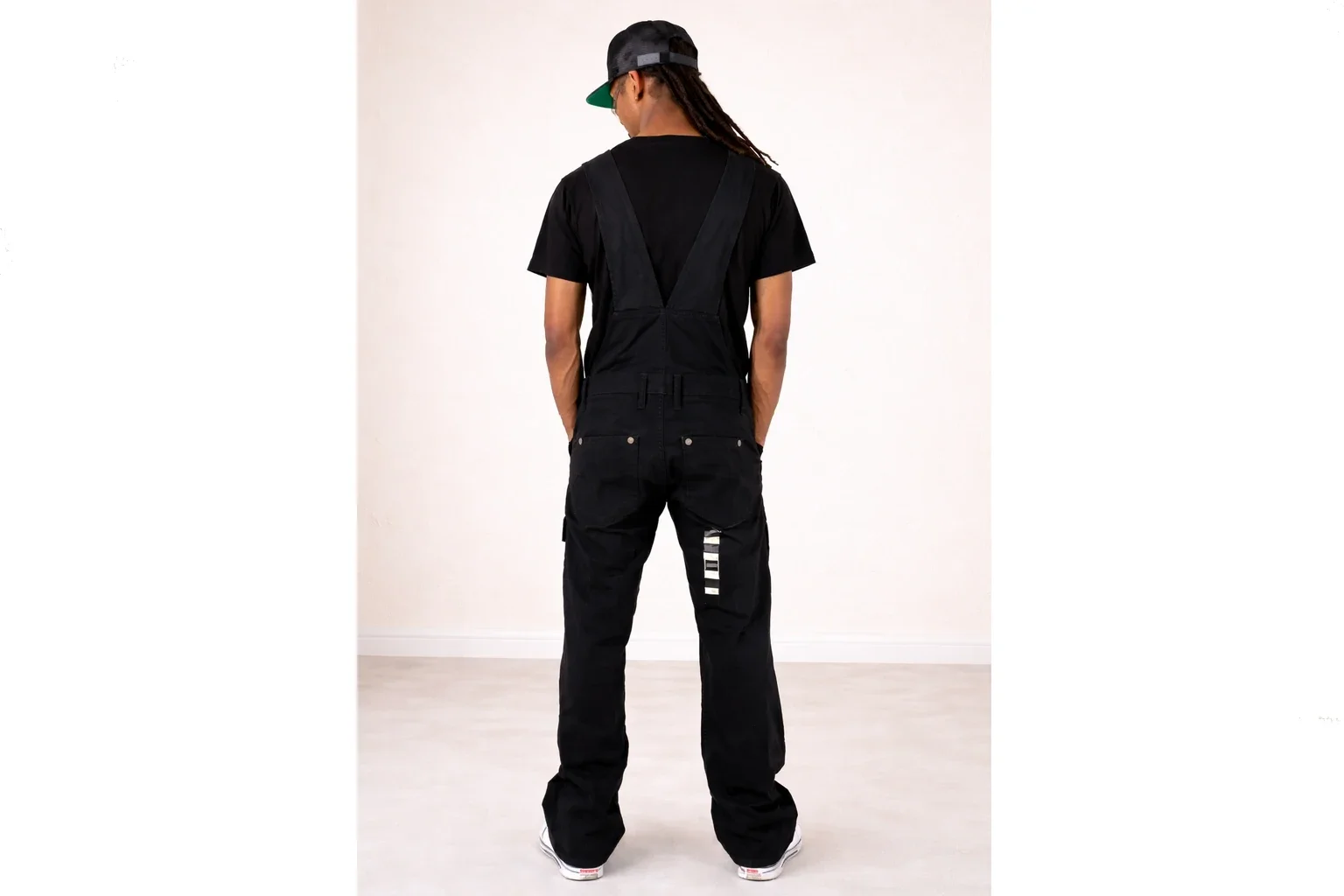 salopette pour homme moderne cargo noire.webp