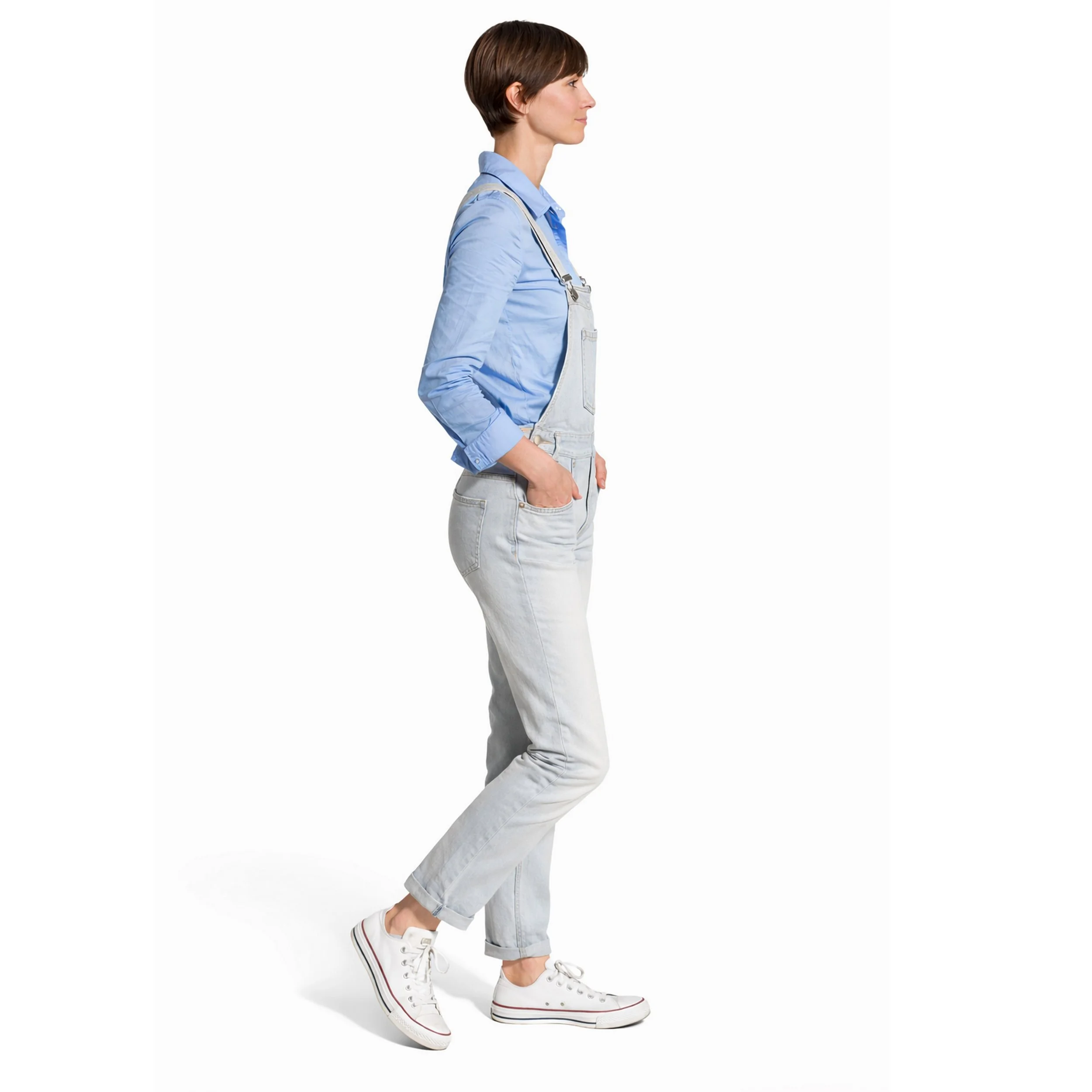 salopette femme coupe droit tendance.jpg