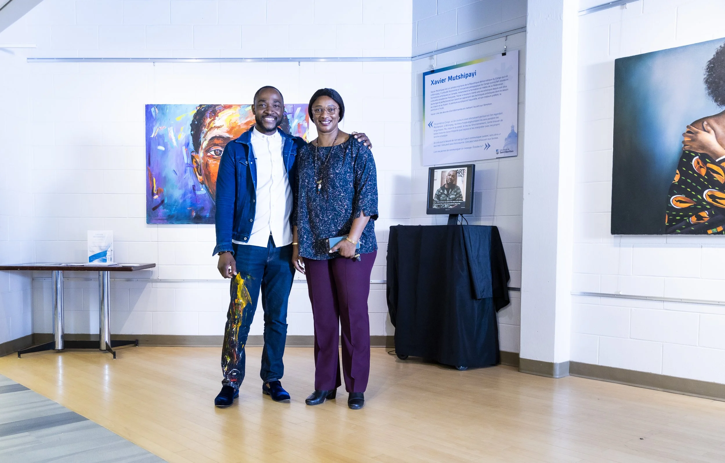 Ravis d'avoir la visite de Mme Bintou Directrice de L'Accueil Francophone le jour du vernissage