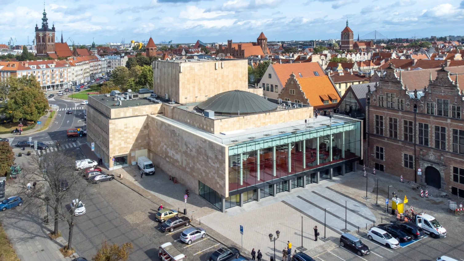 Zaawansowane systemy oświetleniowe i teletechniczne w obiektach muzealnych i użyteczności publicznej