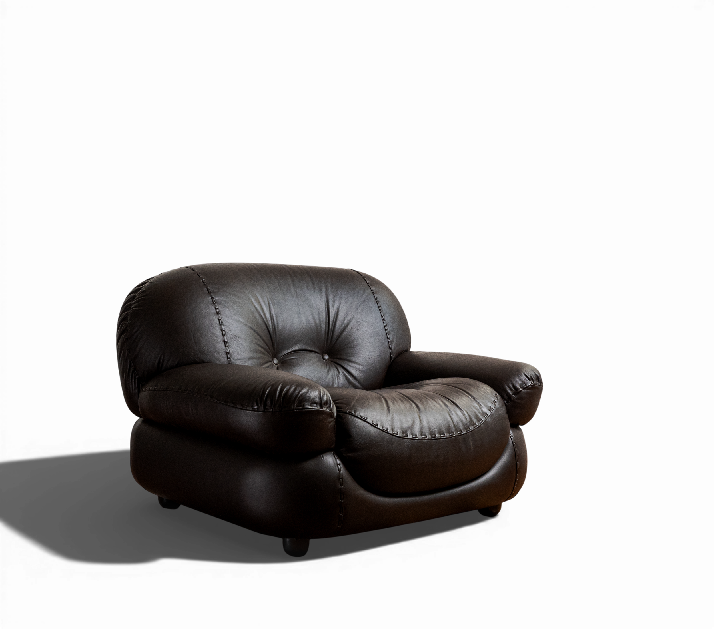 Sapporo Leather Armchair - Italian Club Chair (Girgi)