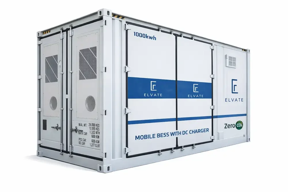 Elvate BESS 1000 kWh battericontainer med integrerad DC-laddare.
