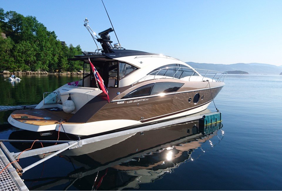 Marquis 420 exterior