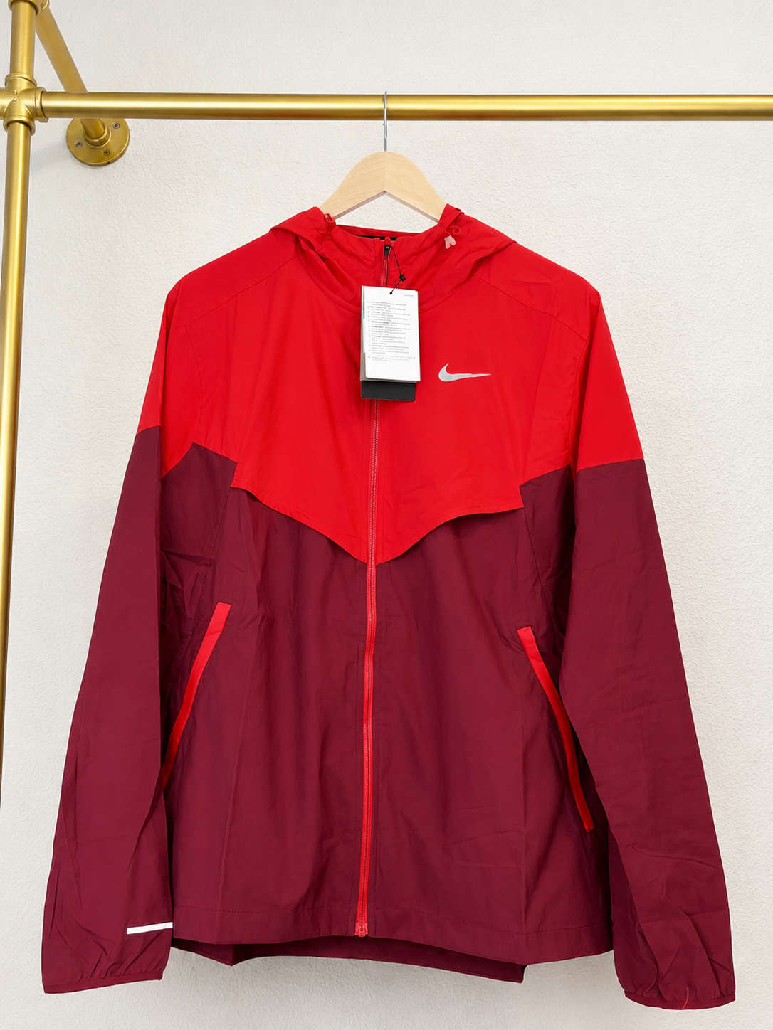 Nike Running Windrunner Jacket – Red/Burgundy
