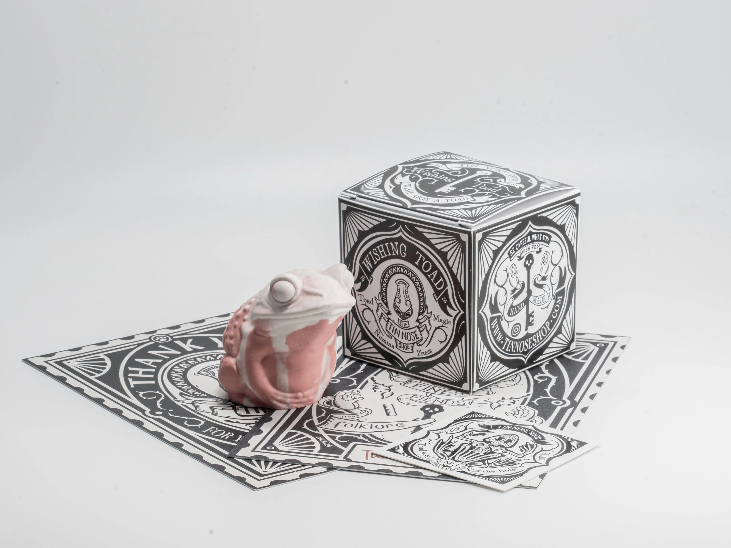 Toad pink white d8-6.jpg