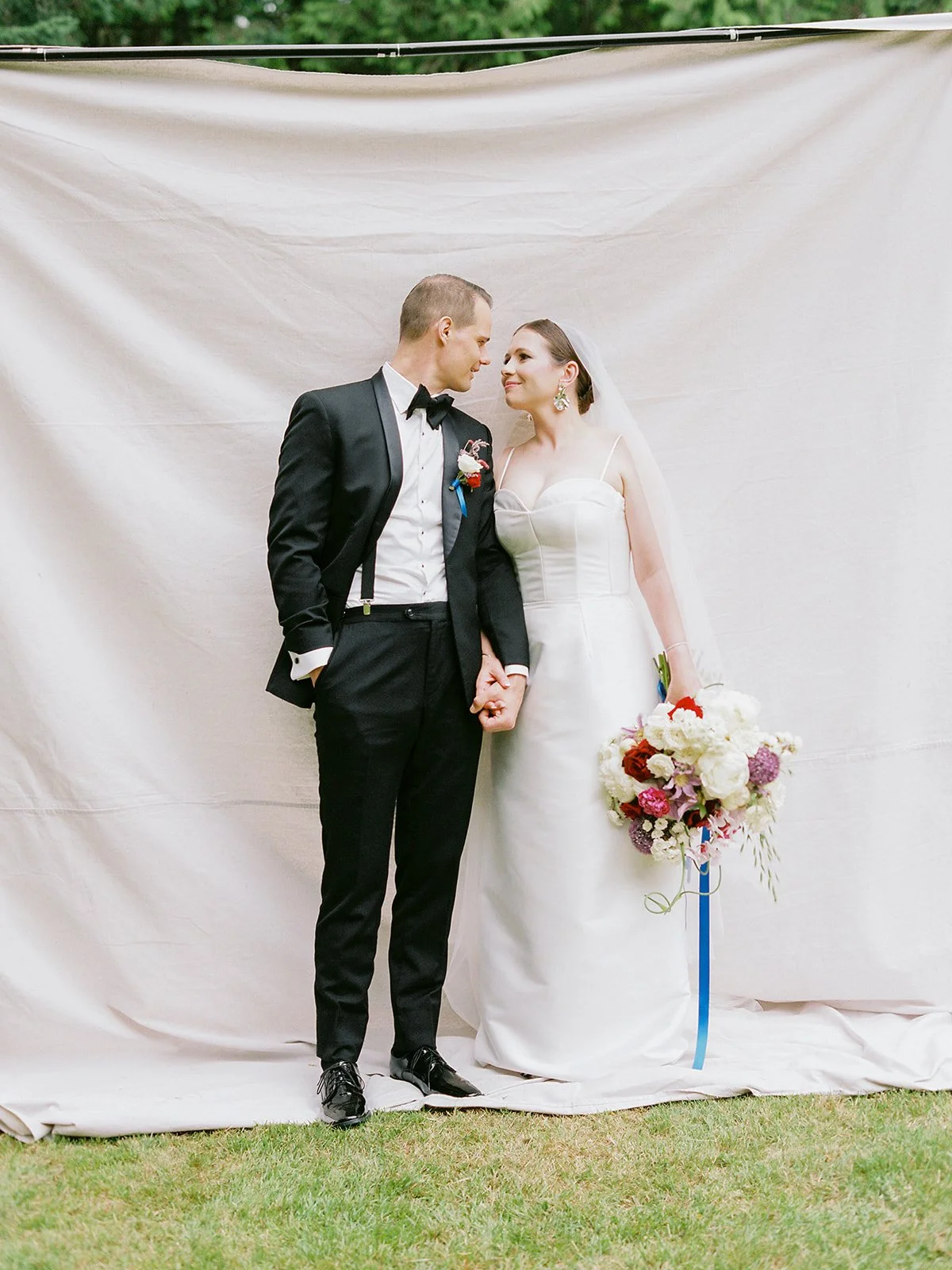 A Modern, Minimal Wedding at The Polygon Gallery in North Vancouver