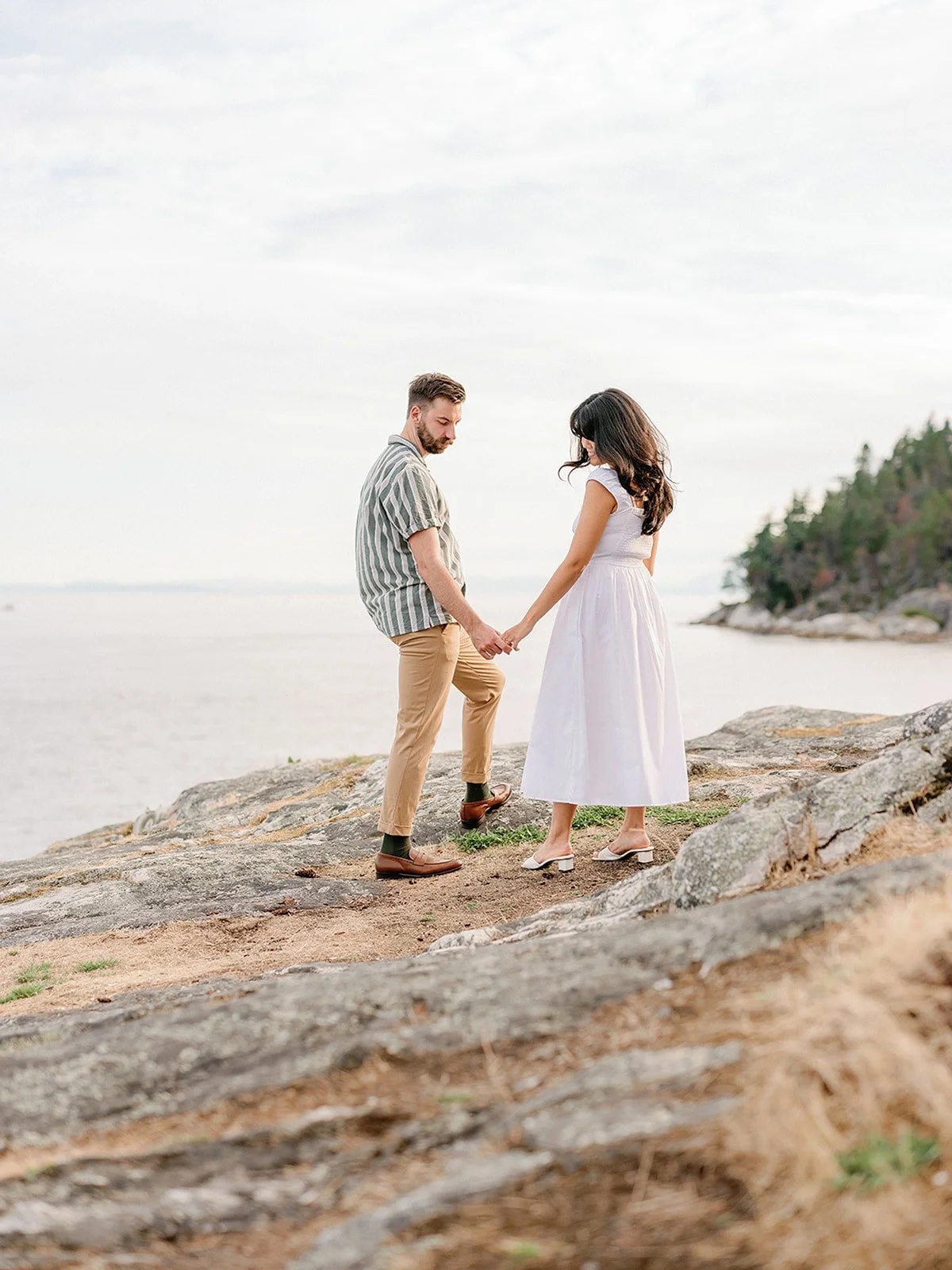 Vancouver wedding Photographer engagement session at Caulfield park