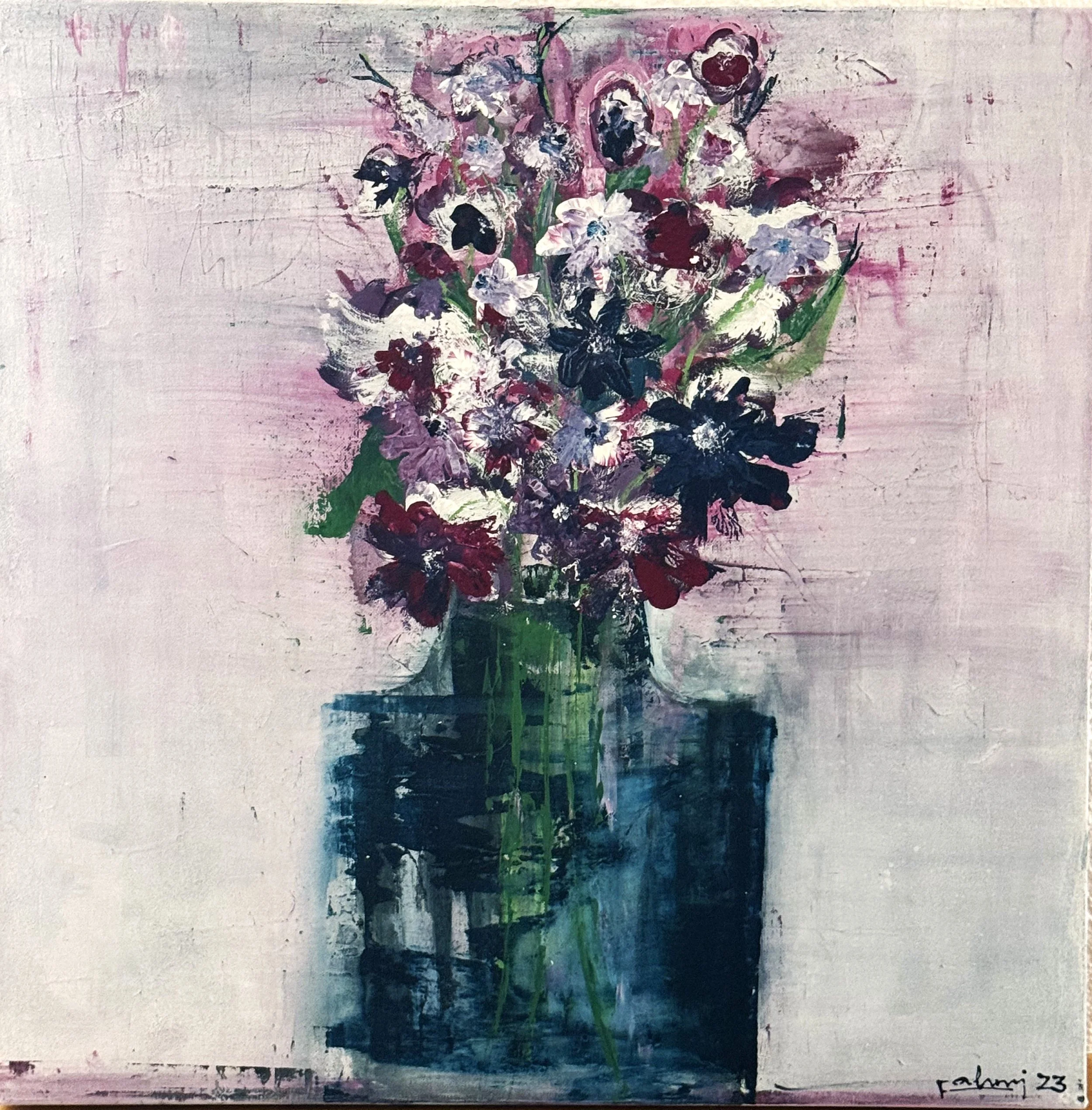 Abstraktes Gemälde eines Blumenstraußes mit bunten Blumen in einer Vase, überwiegend in Blau, Rosa, Weiß, Schwarz und Grün. Hintergrund in hellen Pastelltönen.