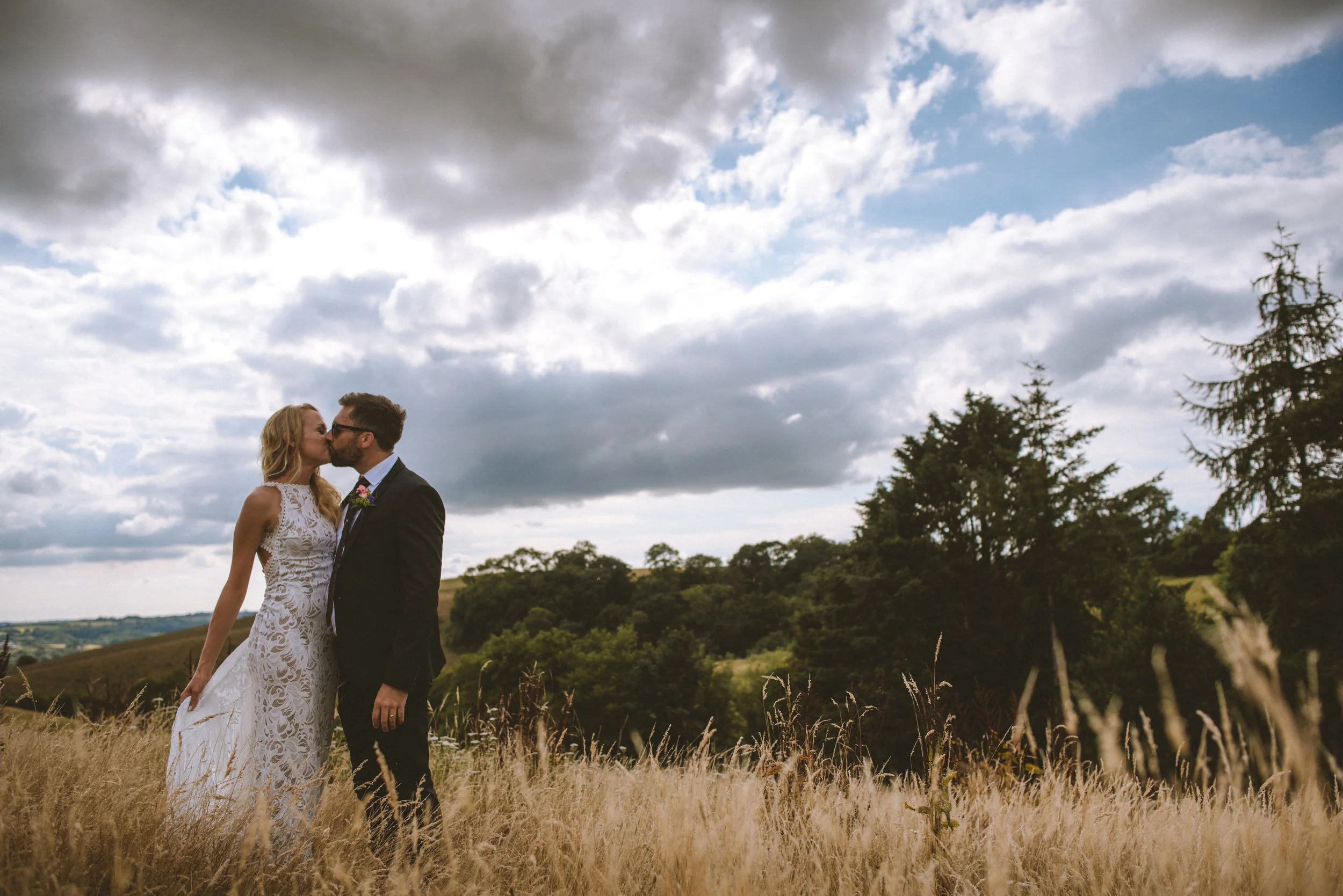 Wedding couple captured by award-winning documentary style Cornwall wedding photographer Mark Shaw Photography.