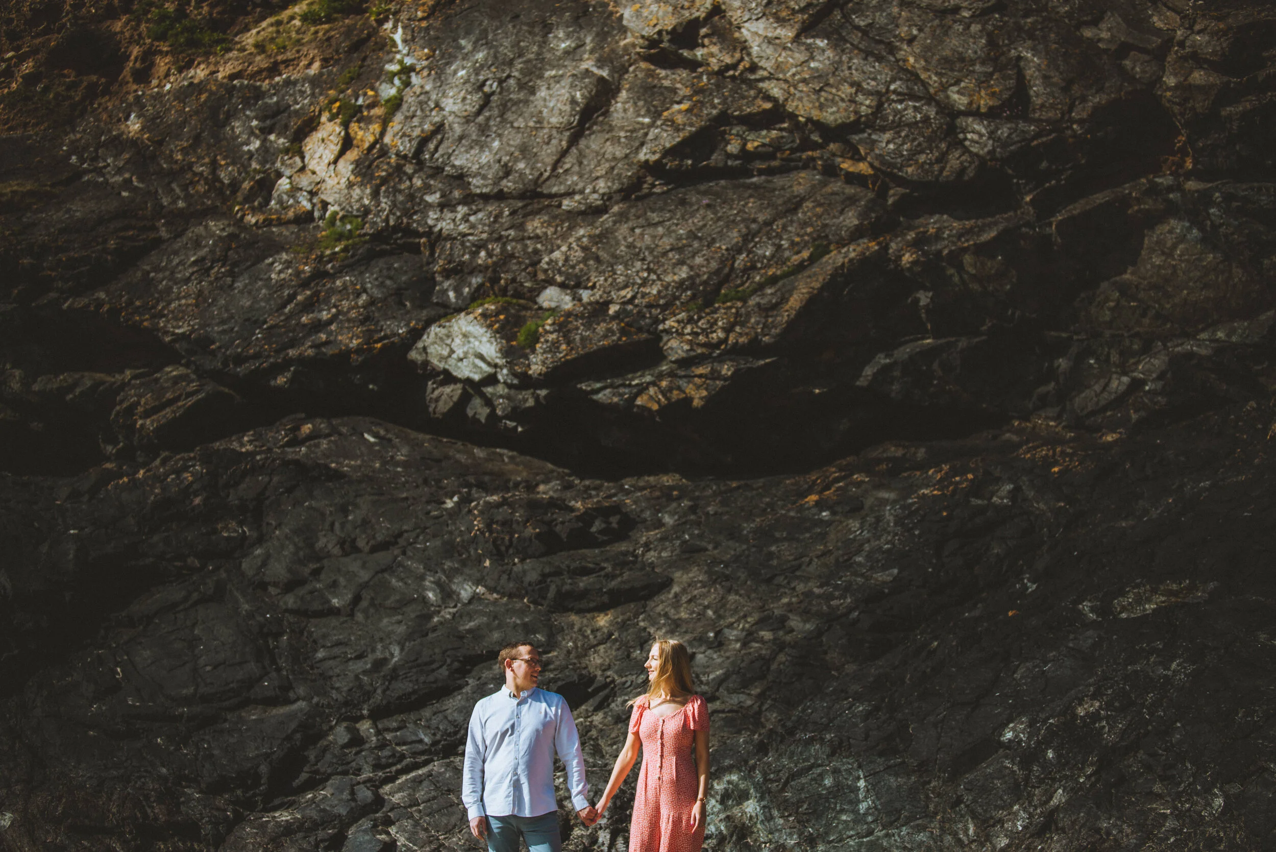 Pre wedding photo session at Kynance Cove captured by award-winning documentary style Cornwall wedding photographer Mark Shaw Photography.