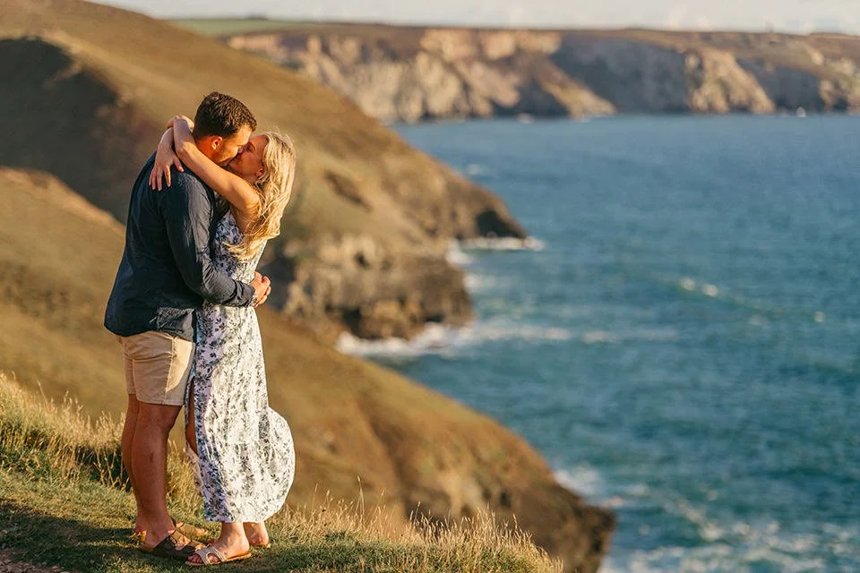 St Agnes on the north coast of Cornwall is one of my favourite places, especially for pre-wedding photos with couples. The scenery &amp; light is always magic. Capturing love, in the moment, relaxed &amp; natural 📷

#cornwallweddingphotographer #cor