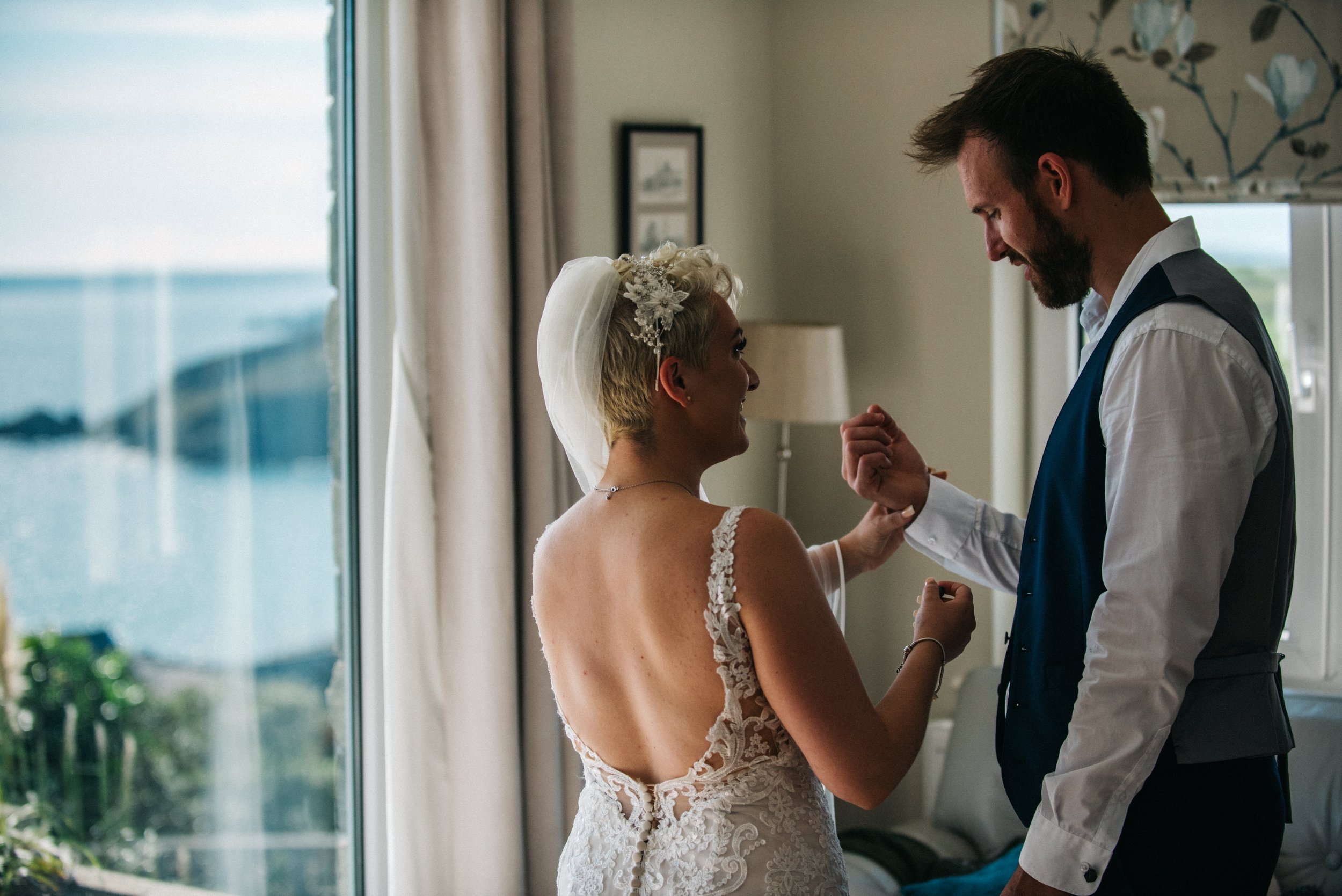 cornwall-elopement-photography-12.jpg