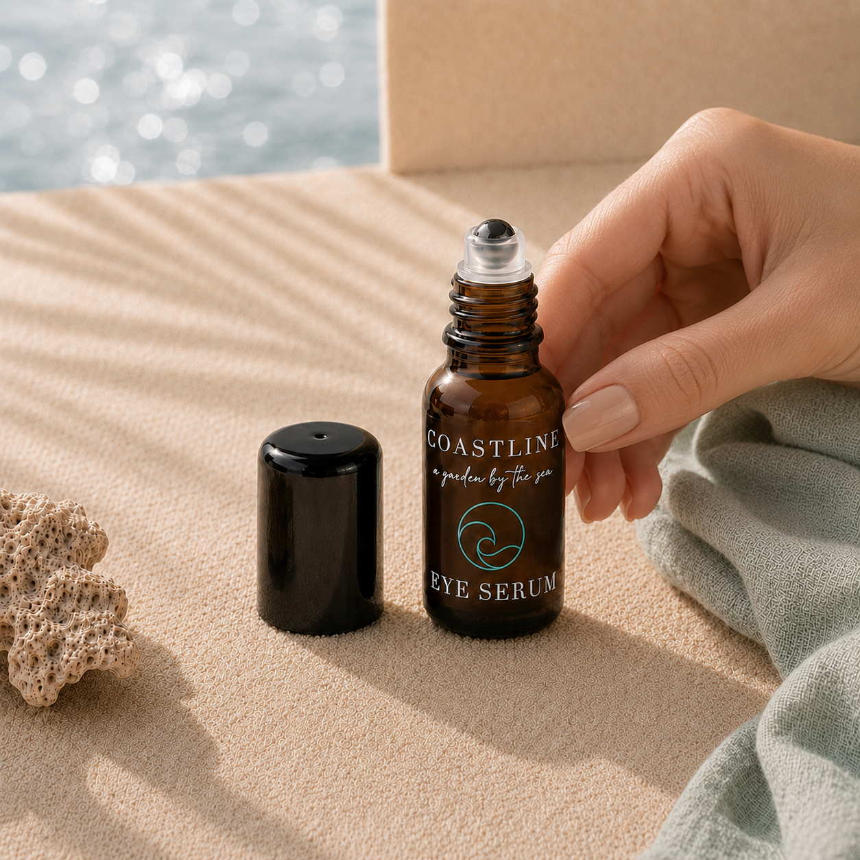coastline-deep-eye-serum-hand.png